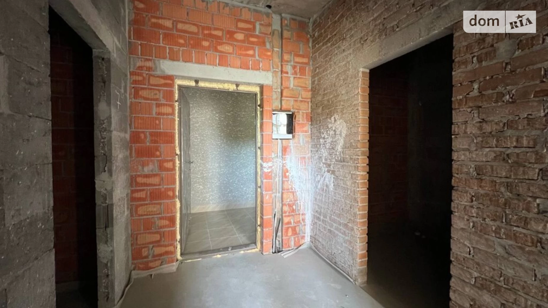 Продається 1-кімнатна квартира 40 кв. м у Києві, вул. Дубищанська, 3 - фото 2