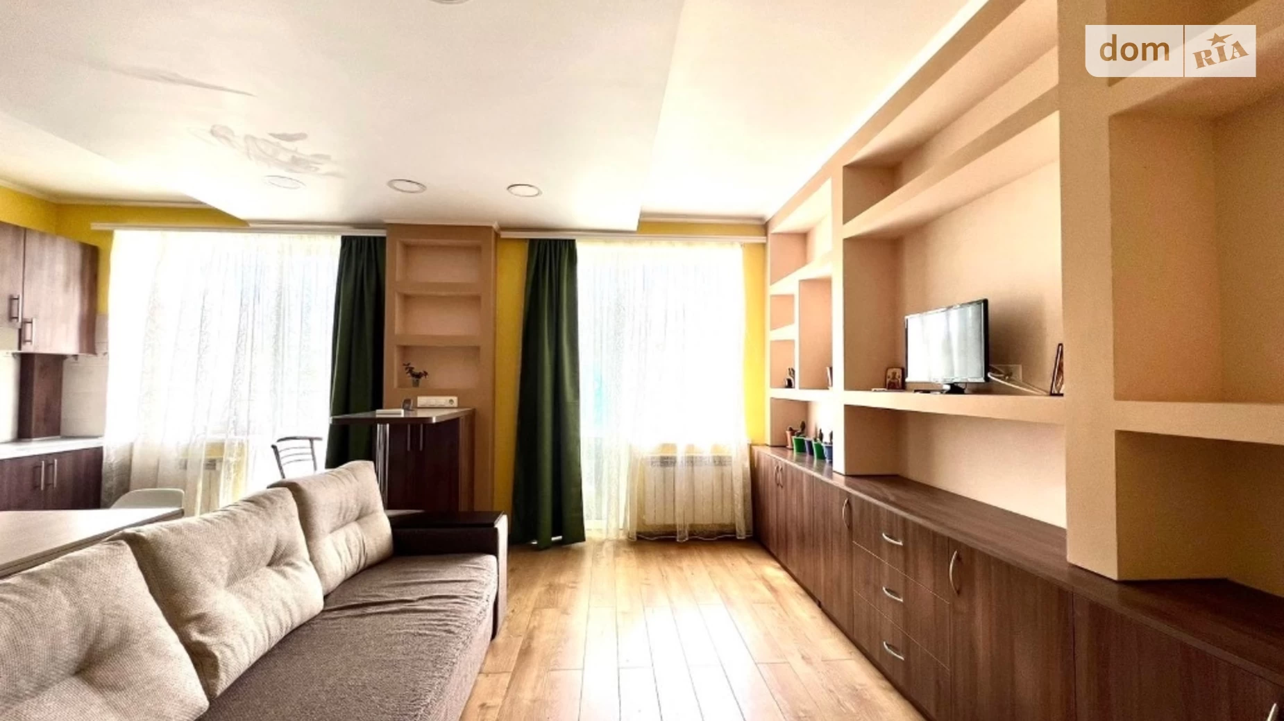 Продается 3-комнатная квартира 95.2 кв. м в Ирпене, ул. Мечникова, 101Б