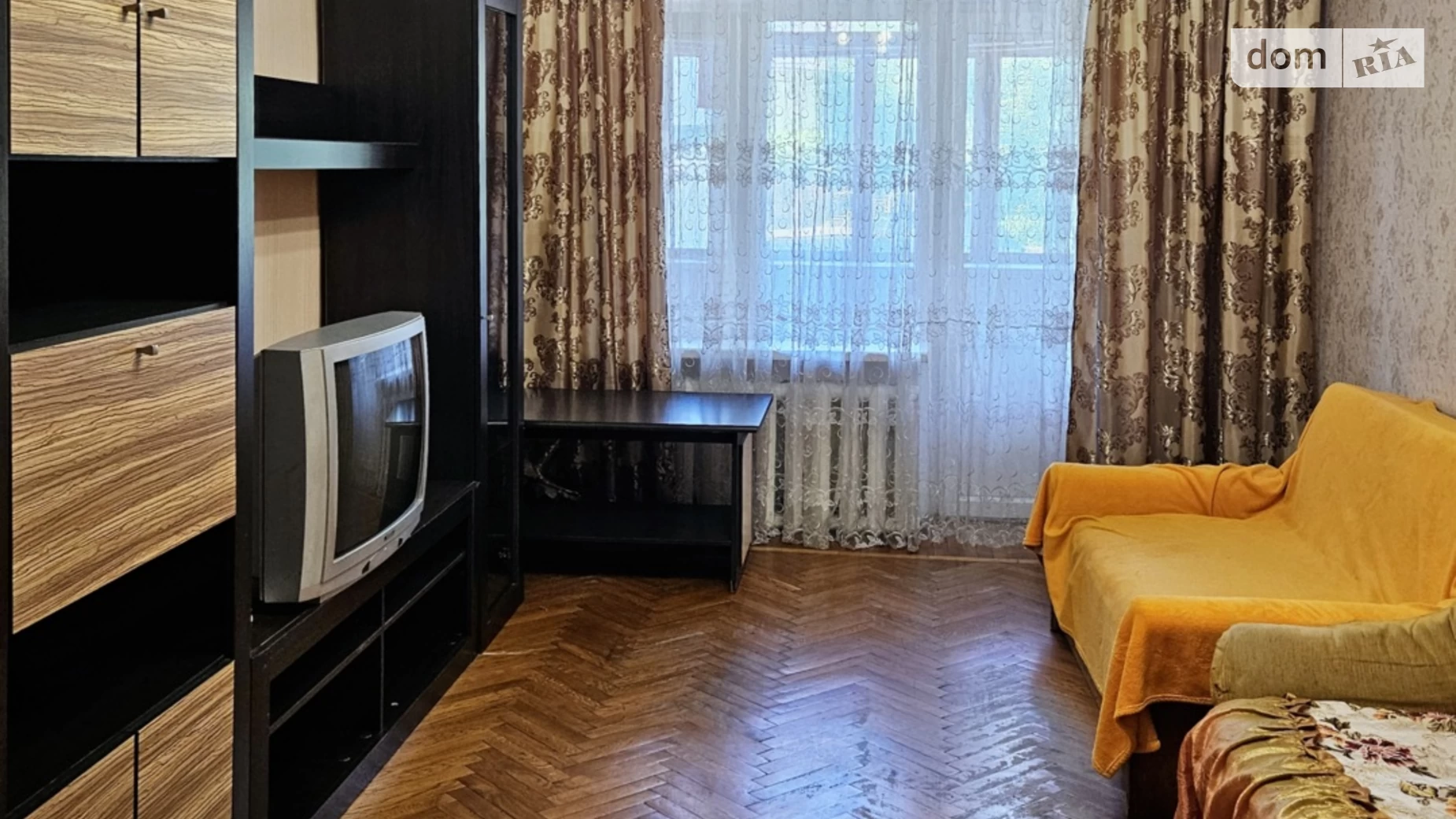 Продается 3-комнатная квартира 60 кв. м в Виннице, ул. Кропивницкого, 16