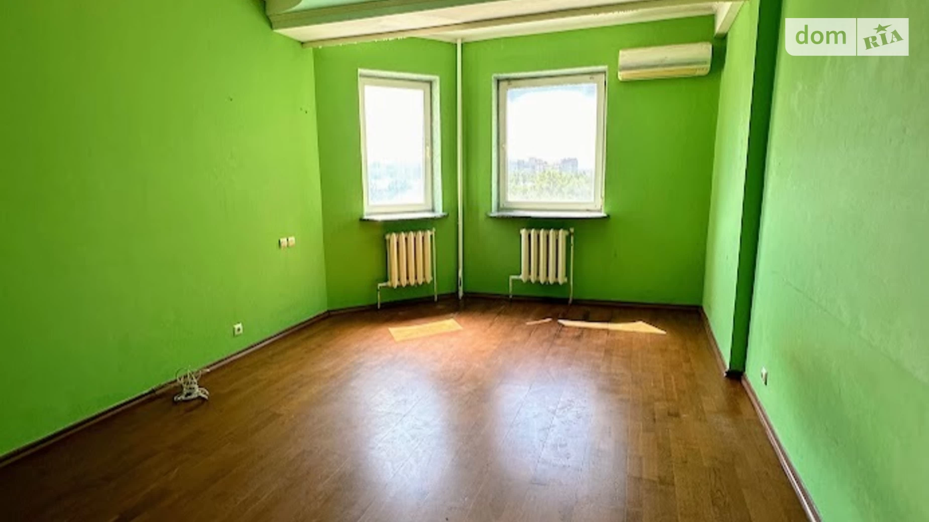 Продается 2-комнатная квартира 76 кв. м в Броварах, ул. Шолом-Алейхема, 93