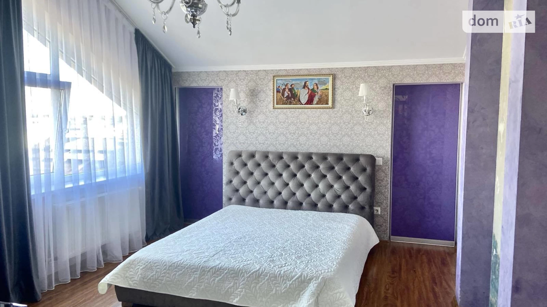 Продается 3-комнатная квартира 126 кв. м в Ивано-Франковске