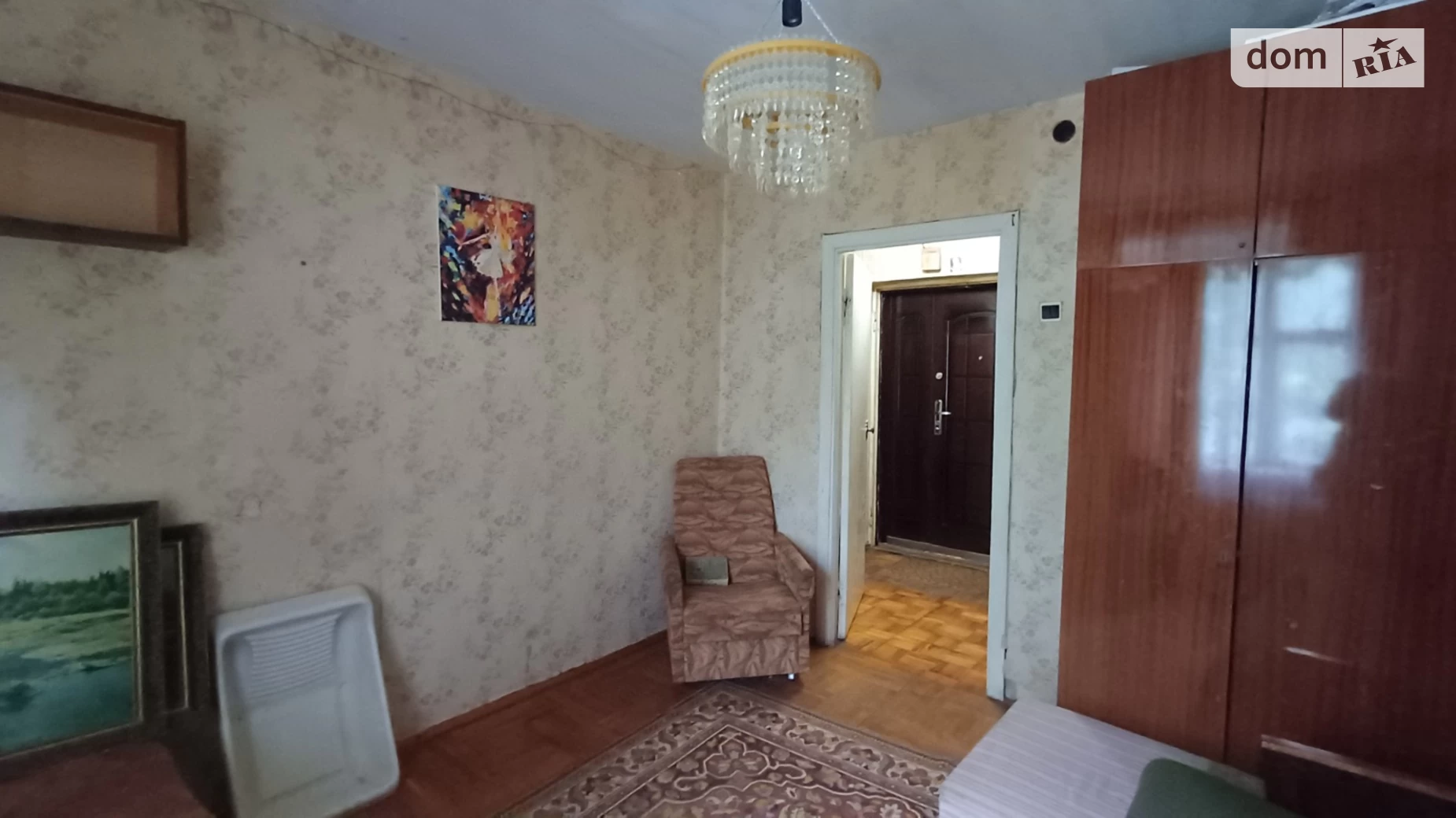 Продается 2-комнатная квартира 52 кв. м в Чернигове