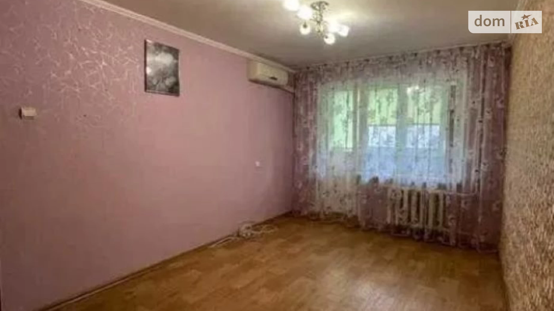Продається 2-кімнатна квартира 52 кв. м у Черкасах, вул. Козацька