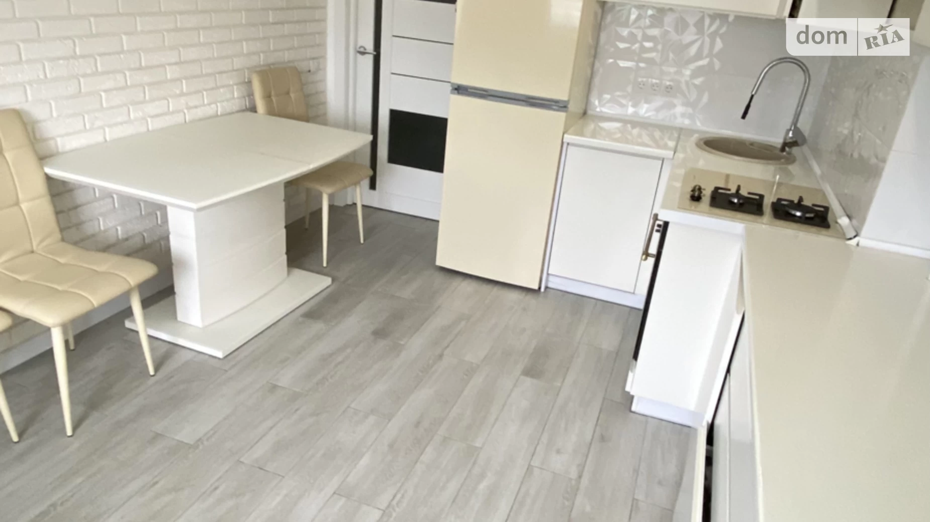 Продается 1-комнатная квартира 48 кв. м в Яремче, ул. Свободы, 301 - фото 5