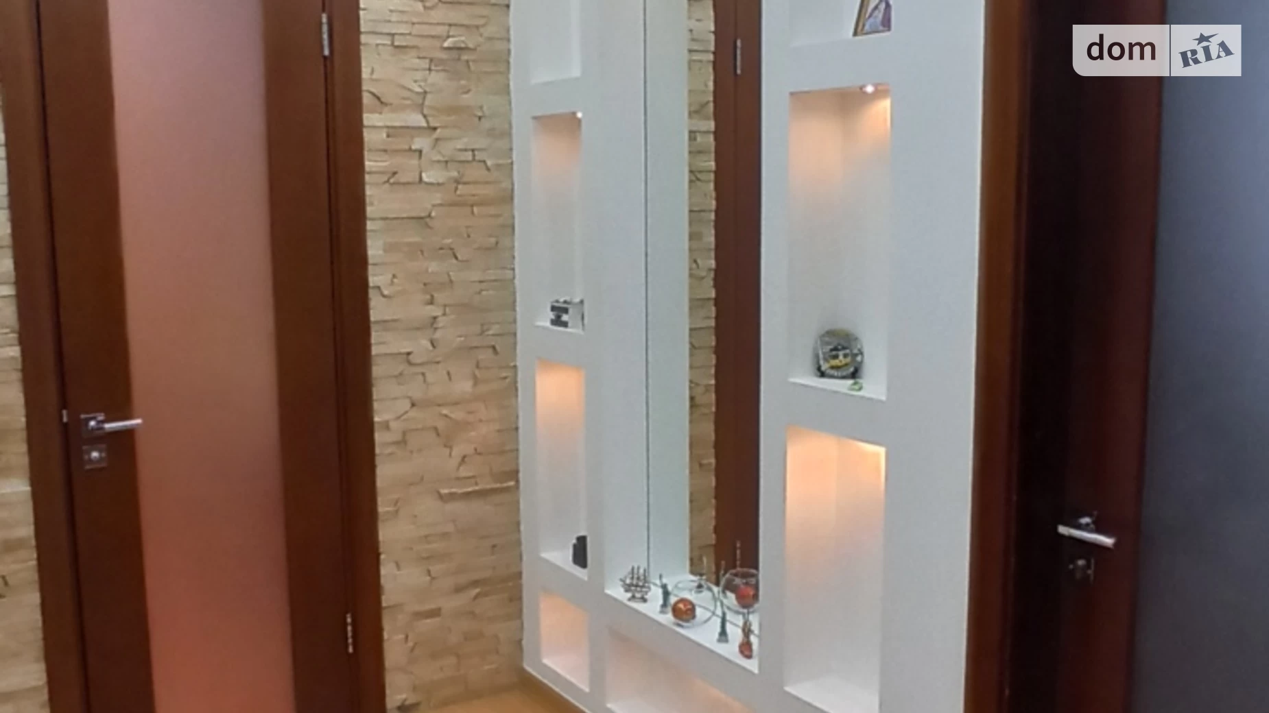 Продается 4-комнатная квартира 171.5 кв. м в, цена: 250000 $ - фото 4