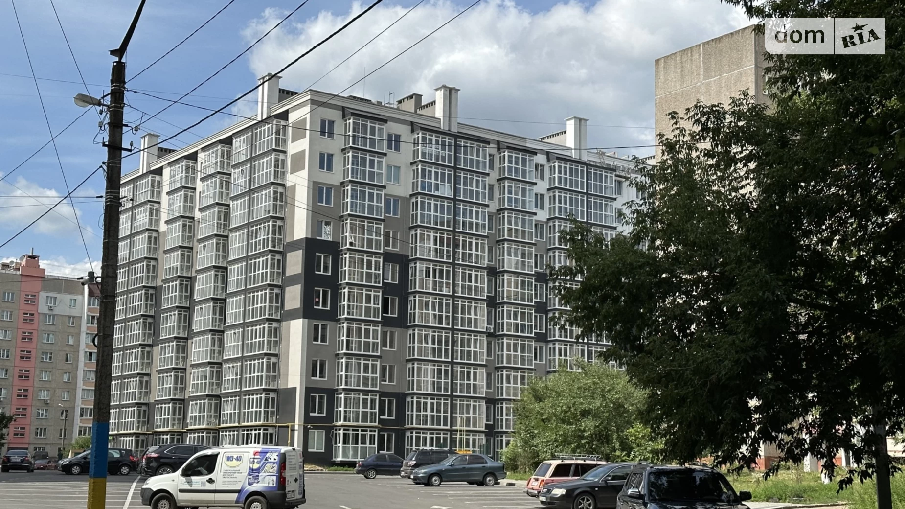 Продается 2-комнатная квартира 65 кв. м в Чернигове