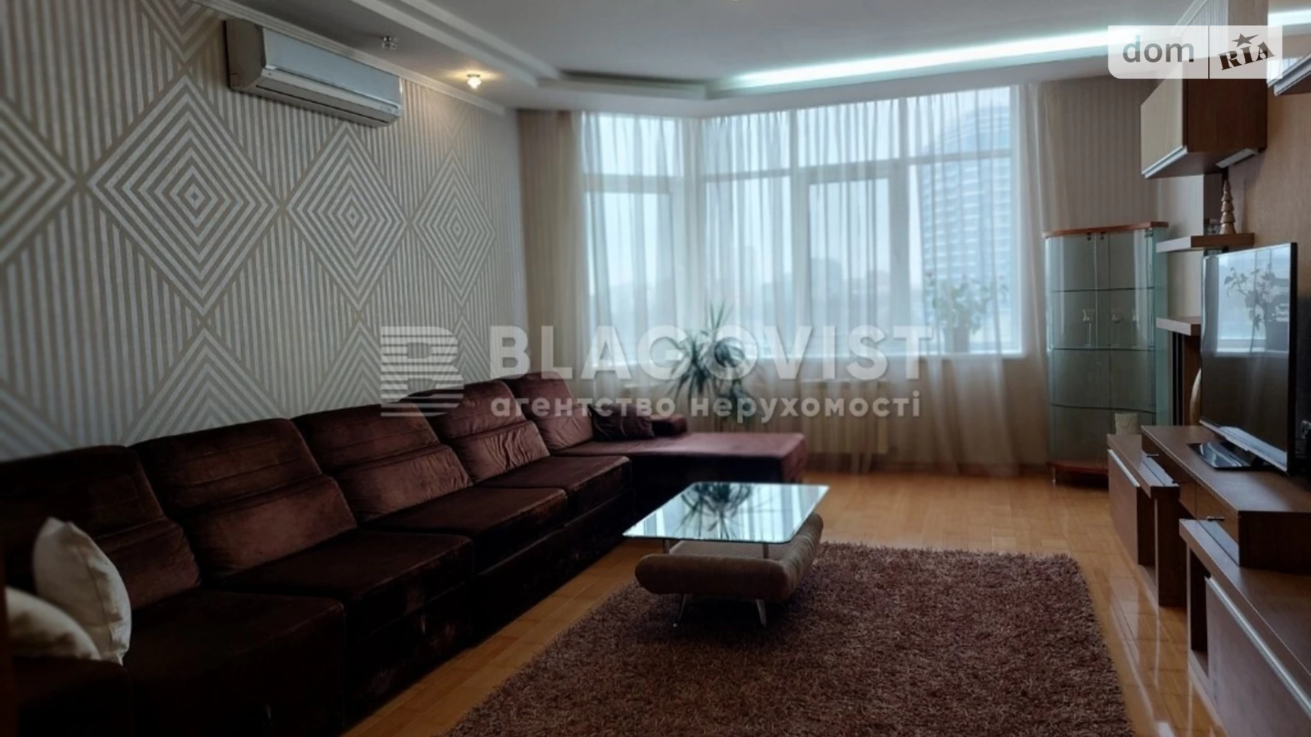 Продается 3-комнатная квартира 117 кв. м в Киеве, ул. Василия Тютюнника, 16