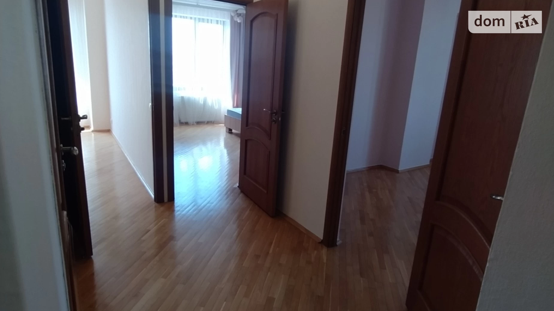 Продається 4-кімнатна квартира 116 кв. м у Івано-Франківську