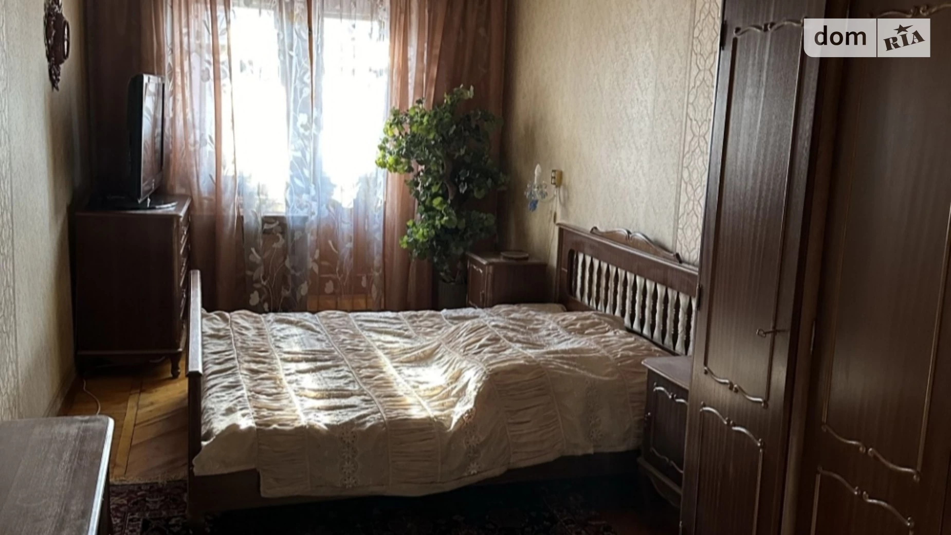 Продается 3-комнатная квартира 68 кв. м в Харькове, ул. Полтавский Шлях, 155