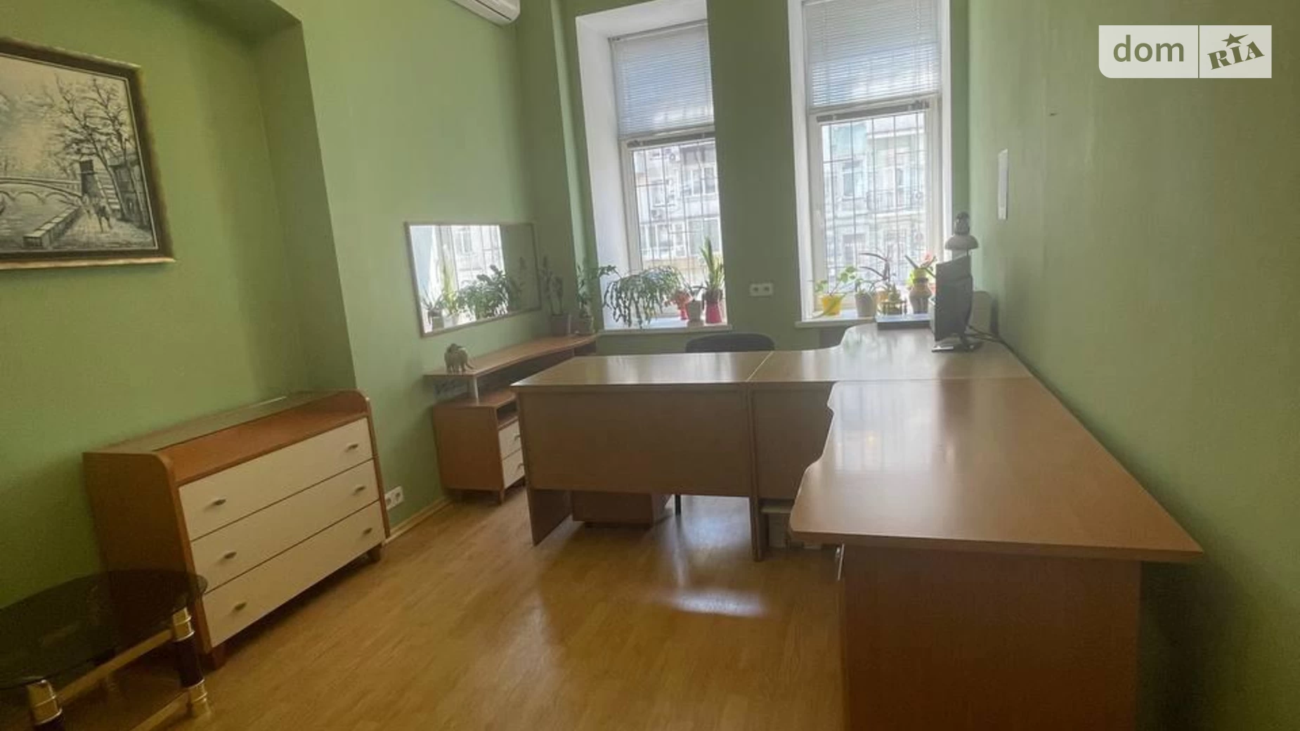 Продается 2-комнатная квартира 72 кв. м в Киеве, ул. Большая Васильковская, 97