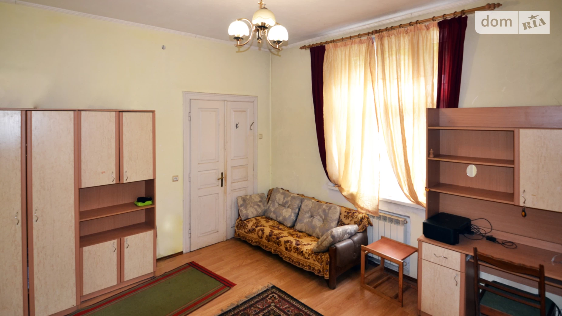 Продается 2-комнатная квартира 59.4 кв. м в Ивано-Франковске, ул. Подгорянки Марии