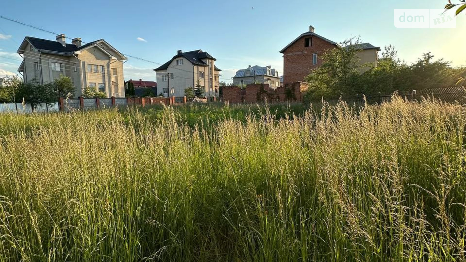 Продается дом на 3 этажа 300 кв. м с камином, цена: 105000 $ - фото 5