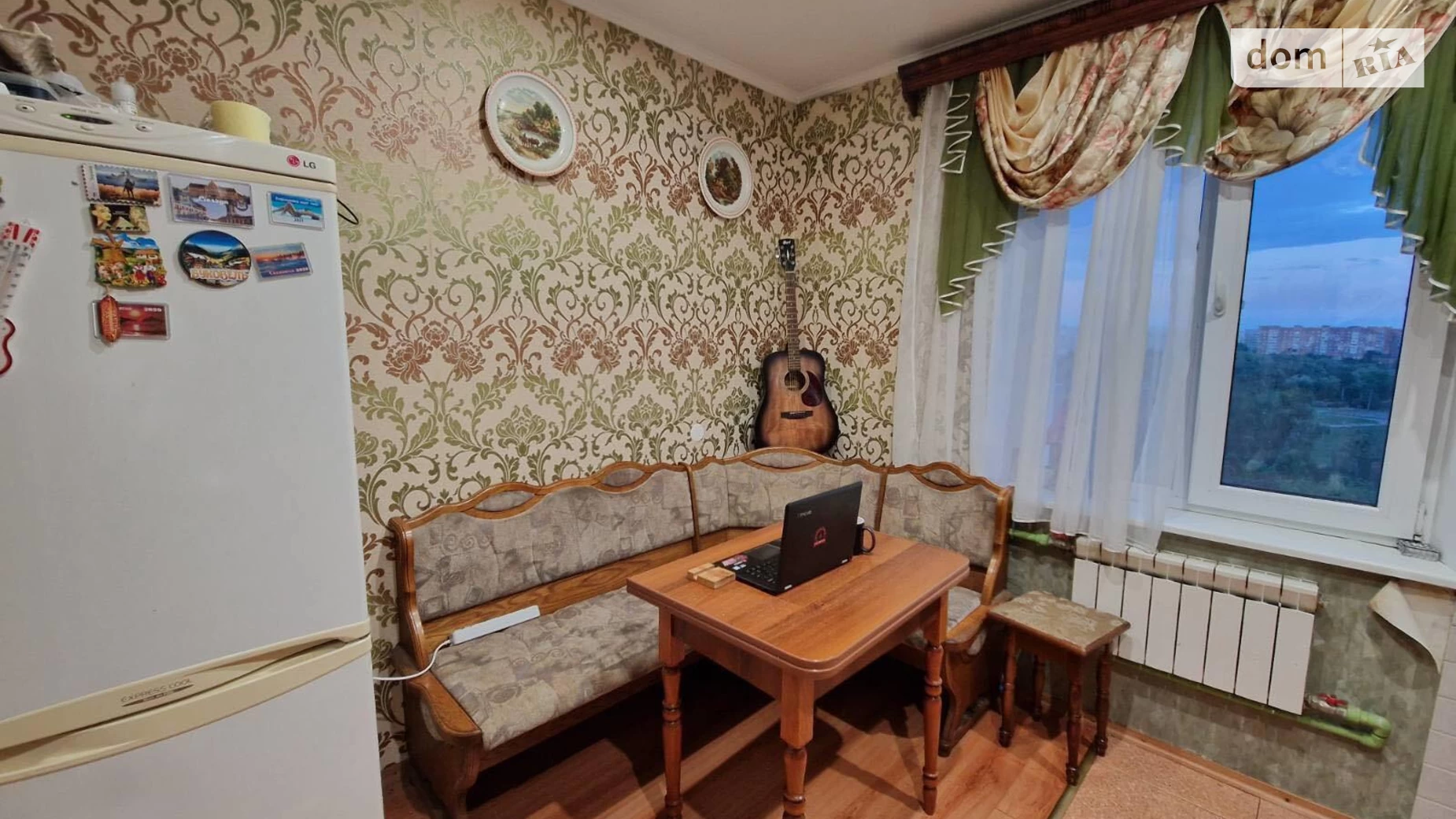 Продается 1-комнатная квартира 36 кв. м в Полтаве, ул. Юрия Победоносцева