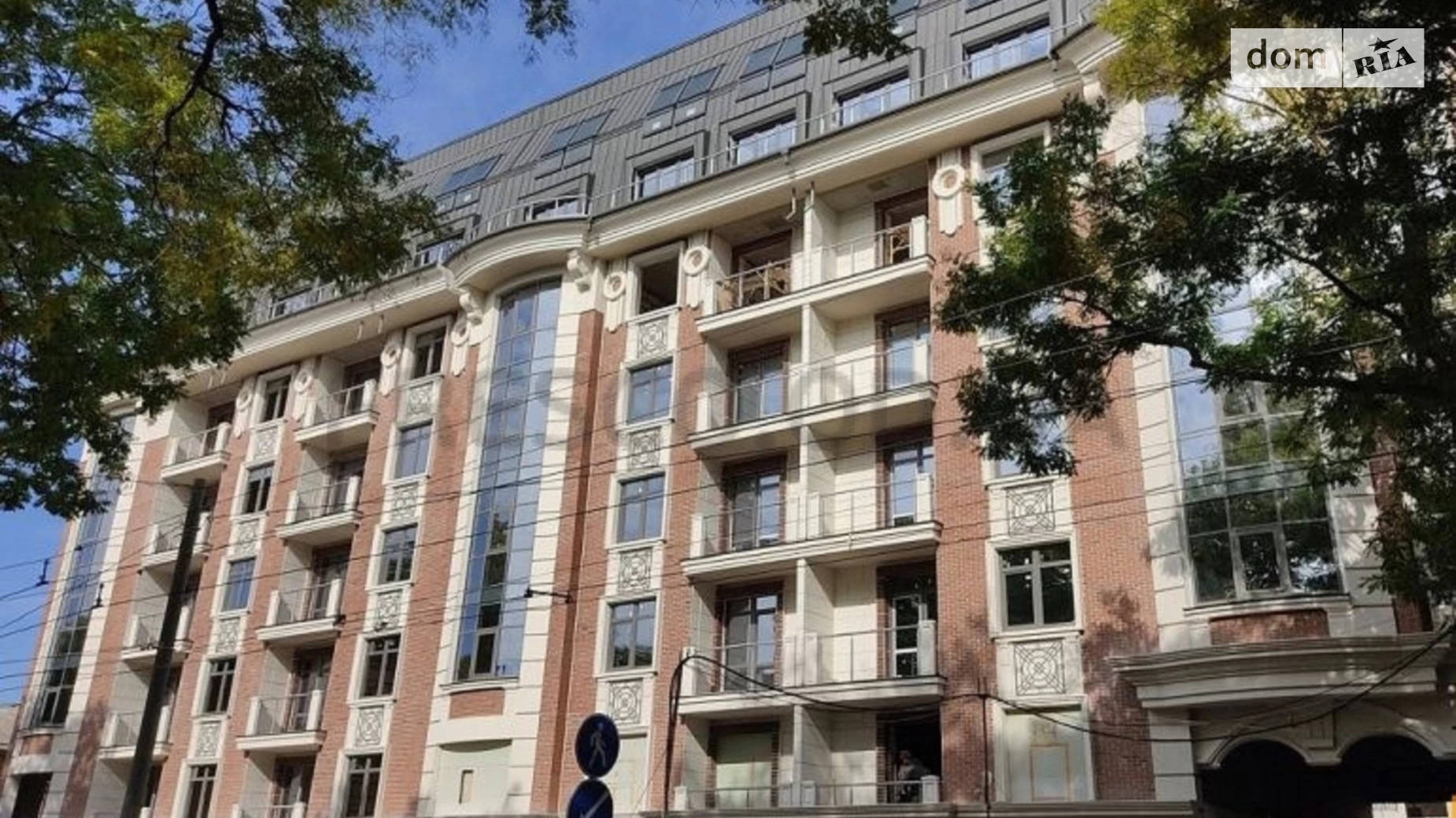 Продается 2-комнатная квартира 80 кв. м в Одессе, ул. Еврейская, 3