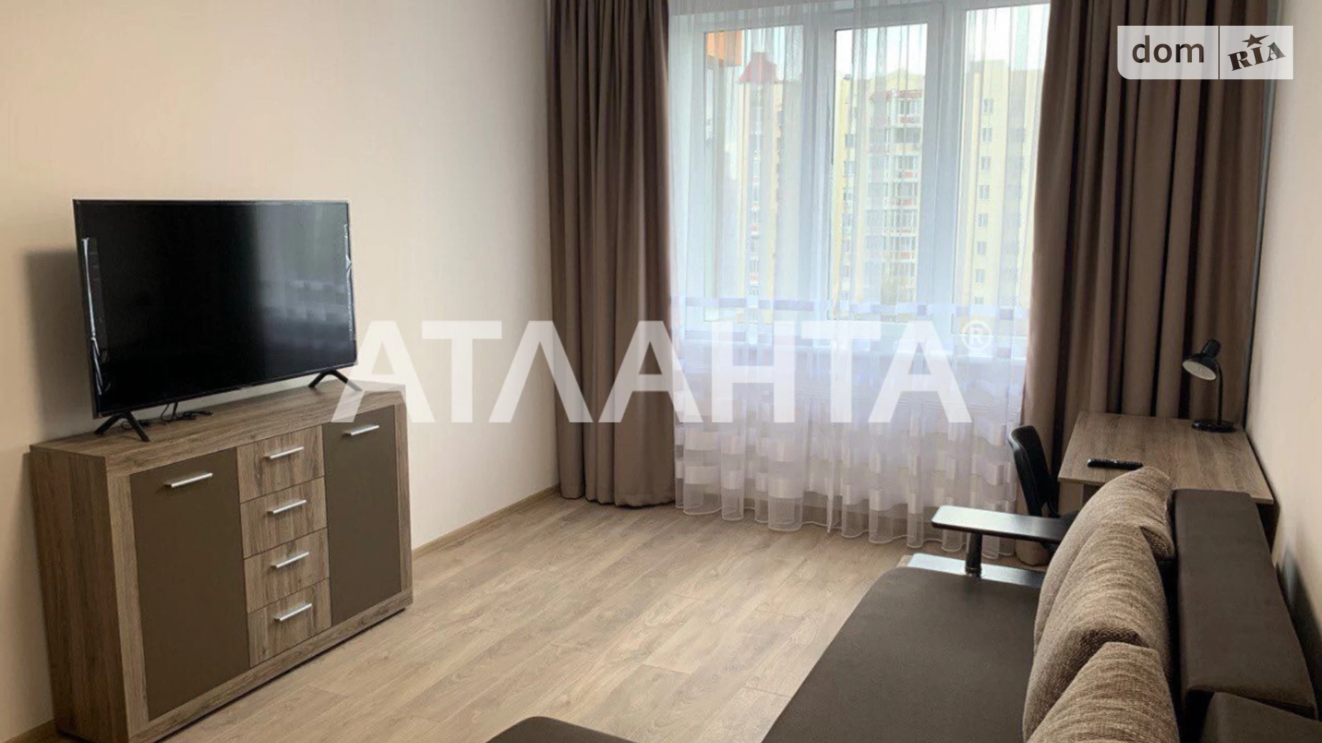 Продается 1-комнатная квартира 44 кв. м в Одессе, ул. Канатная