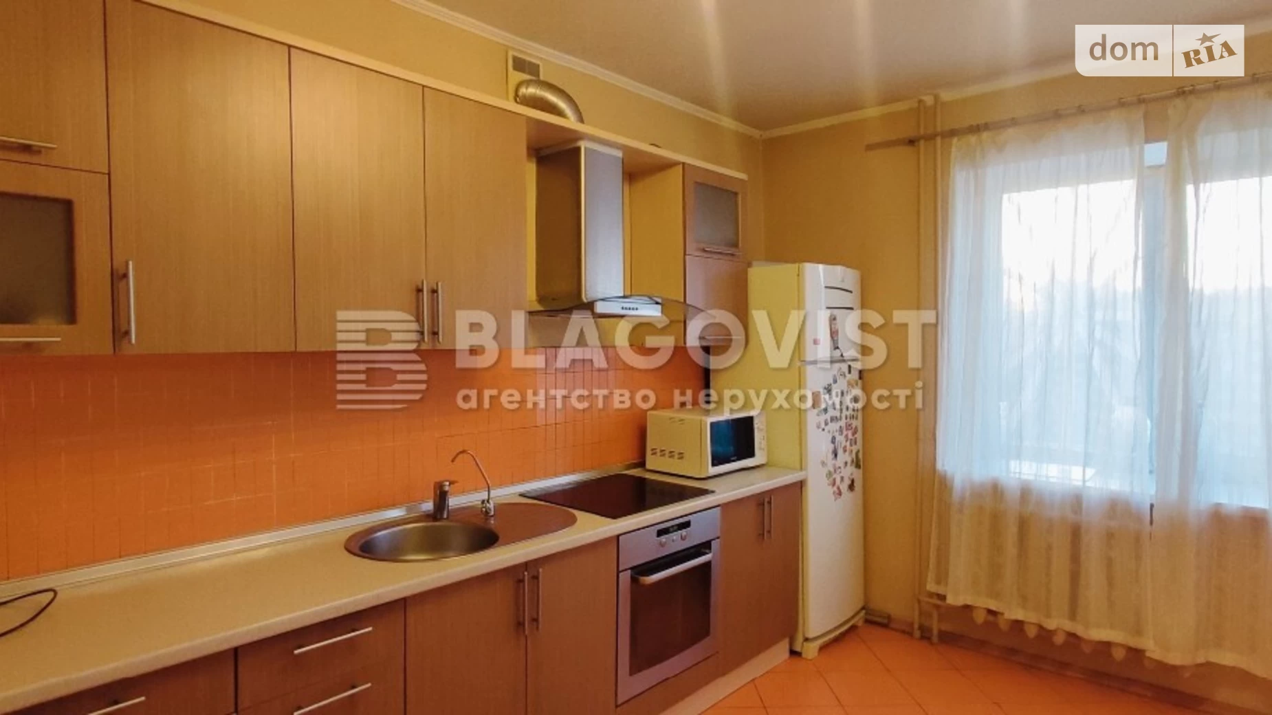 Продается 2-комнатная квартира 73 кв. м в Киеве, ул. Вишняковская - фото 2
