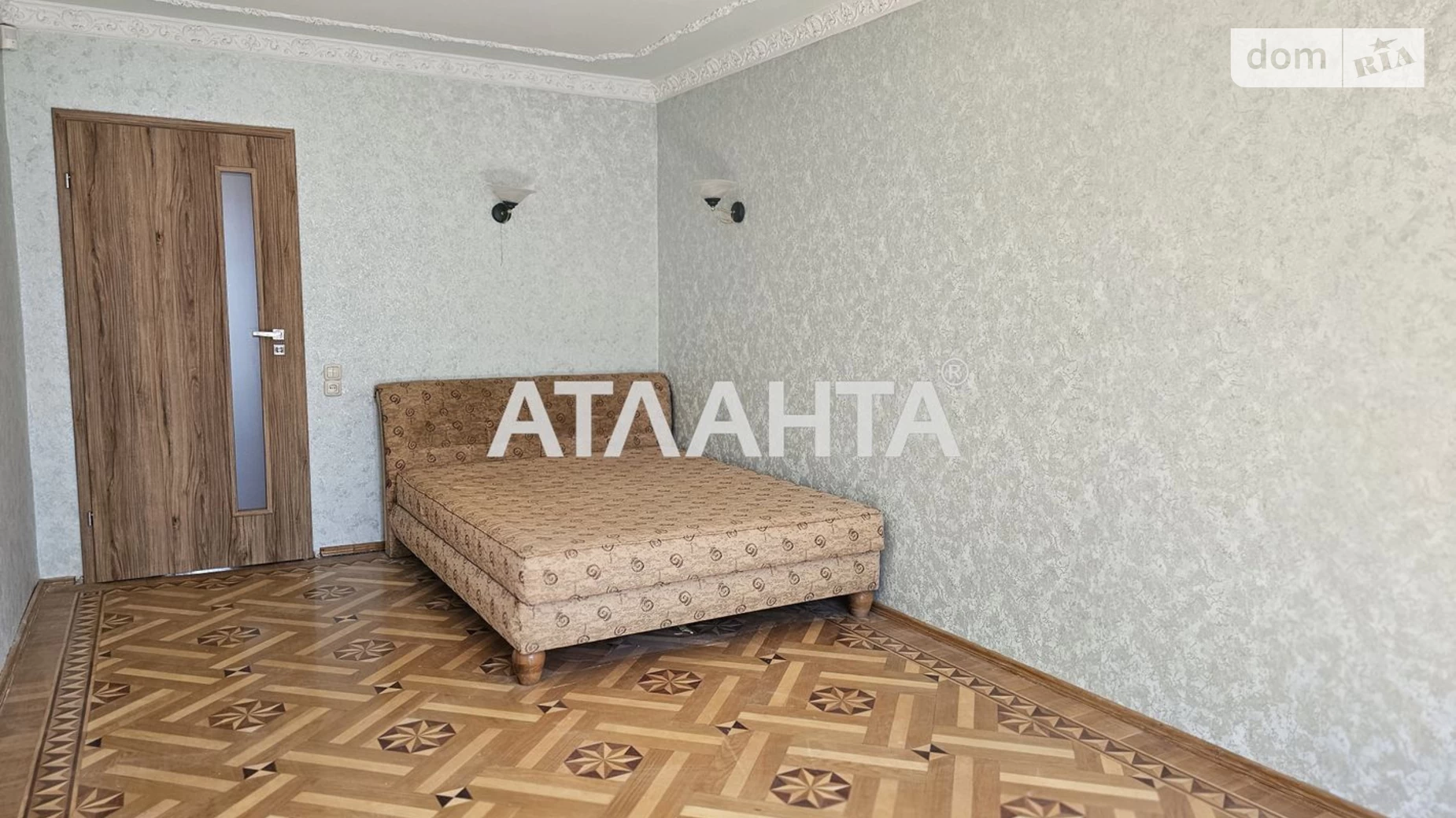 Продается 4-комнатная квартира 90.4 кв. м в Одессе, Фонтанская дор. - фото 2