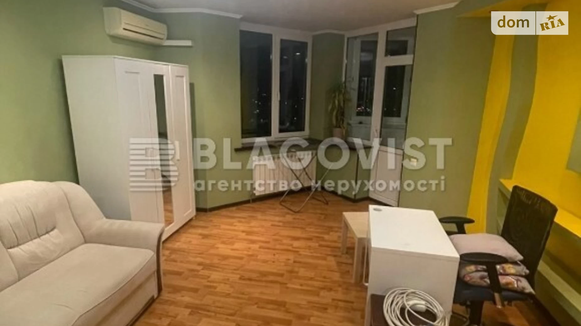 Продается 2-комнатная квартира 71.1 кв. м в Киеве, ул. Здолбуновская, 9Б