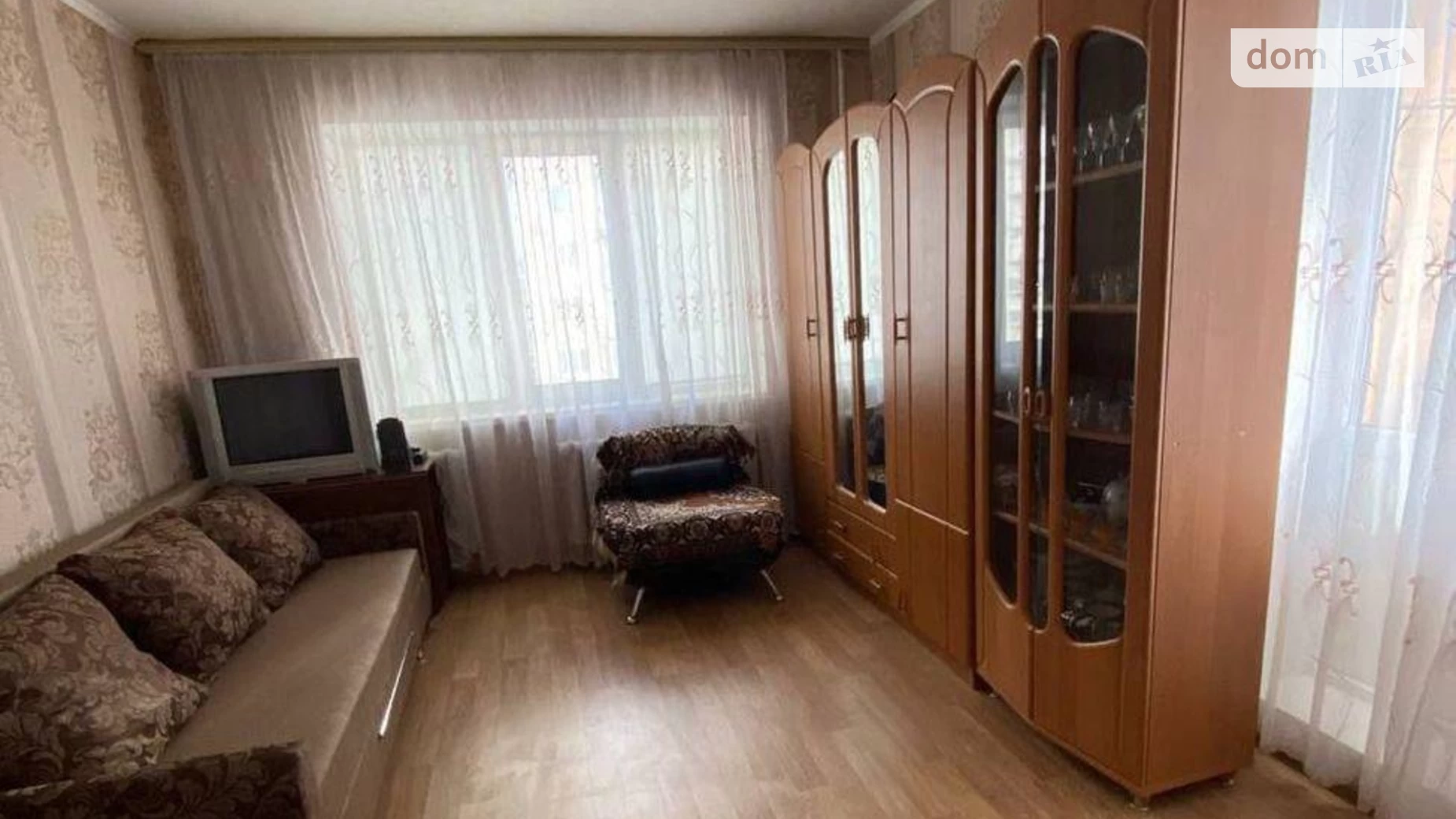 Продается 1-комнатная квартира 35 кв. м в Киеве, ул. Героев Днепра, 64