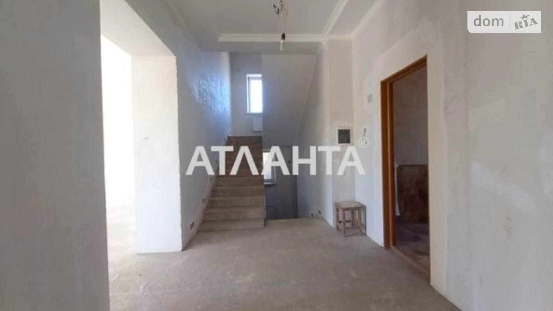 Продается дом на 3 этажа 481 кв. м с бассейном, цена: 490000 $ - фото 3