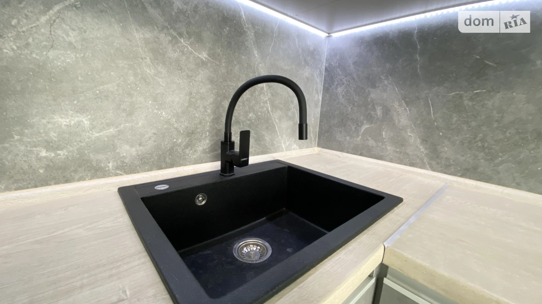 Продается 3-комнатная квартира 68 кв. м в Днепре, пер. Добровольцев, 3 - фото 3