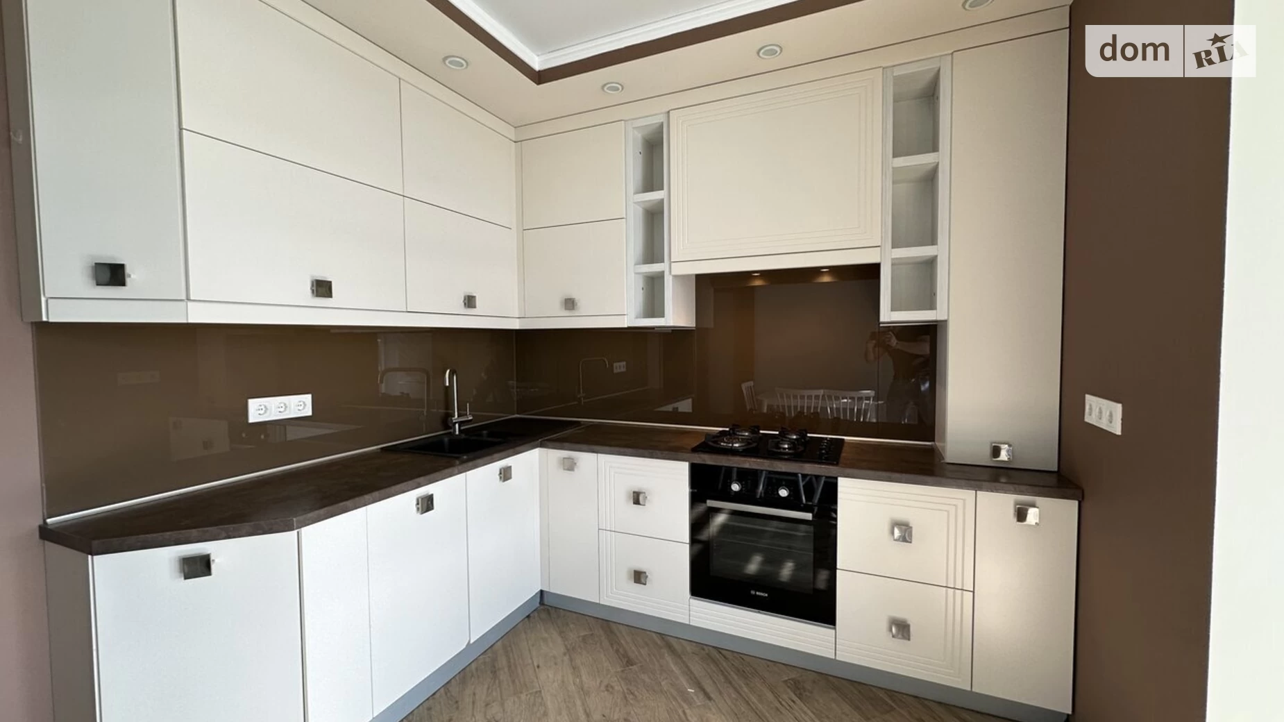 Продается 3-комнатная квартира 90 кв. м в Ивано-Франковске, цена: 94500 $ - фото 2