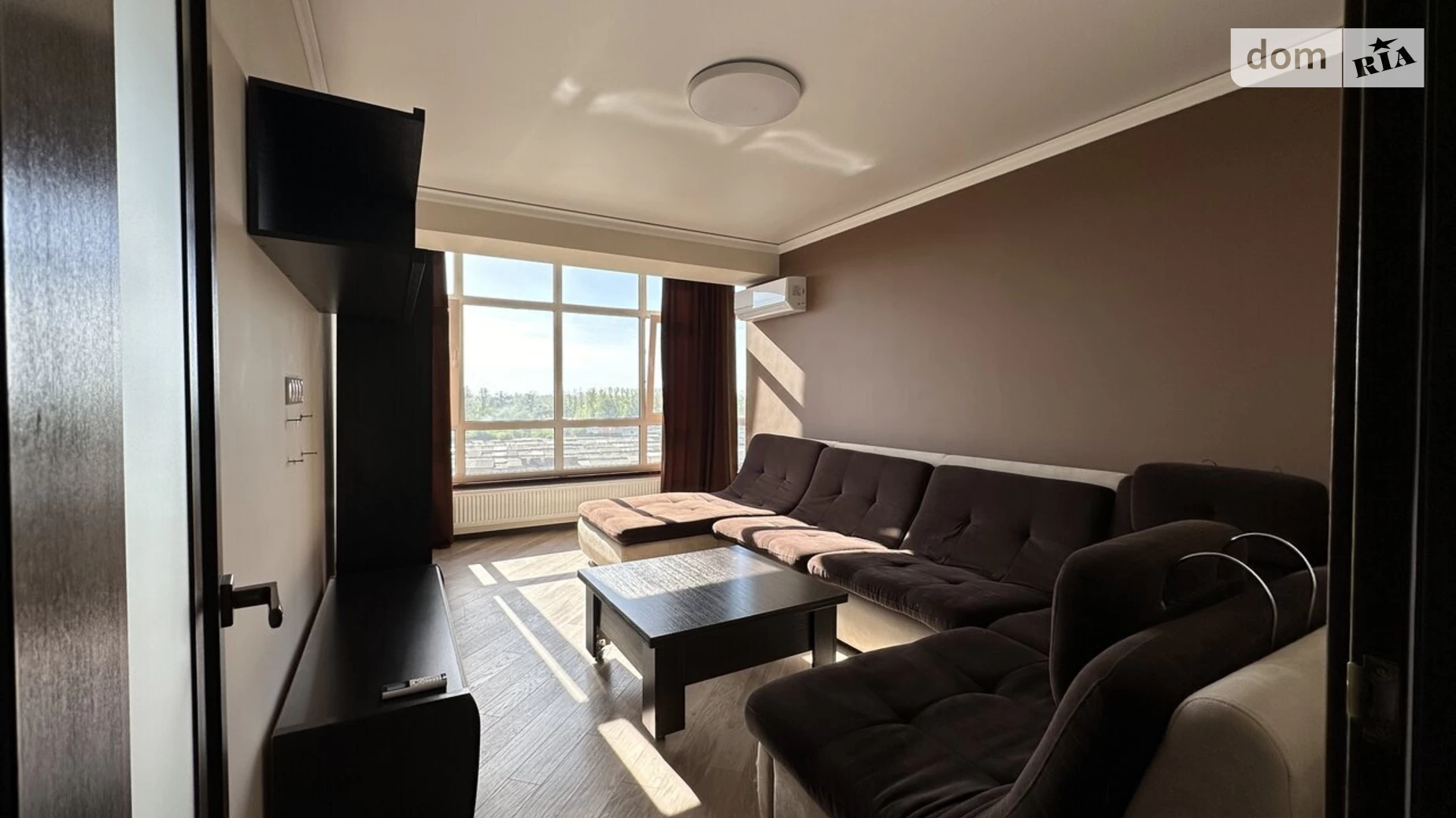 Продается 3-комнатная квартира 90 кв. м в Ивано-Франковске