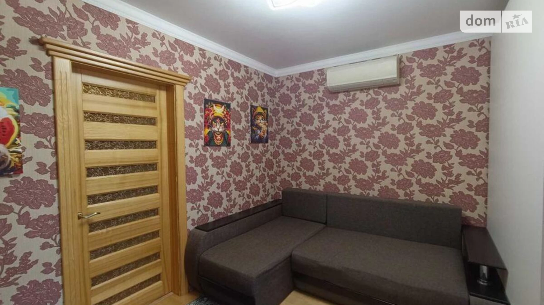 Продается 1-комнатная квартира 52 кв. м в Киеве, ул. Васильченко, 3