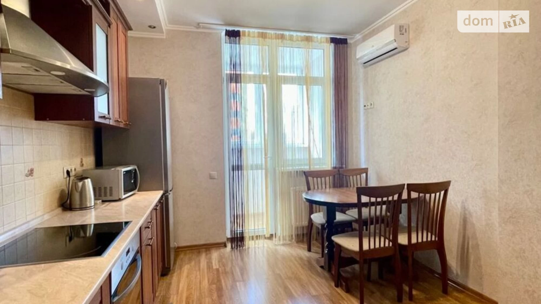 Продается 1-комнатная квартира 48 кв. м в Киеве, ул. Семьи Кульженков, 35 - фото 3