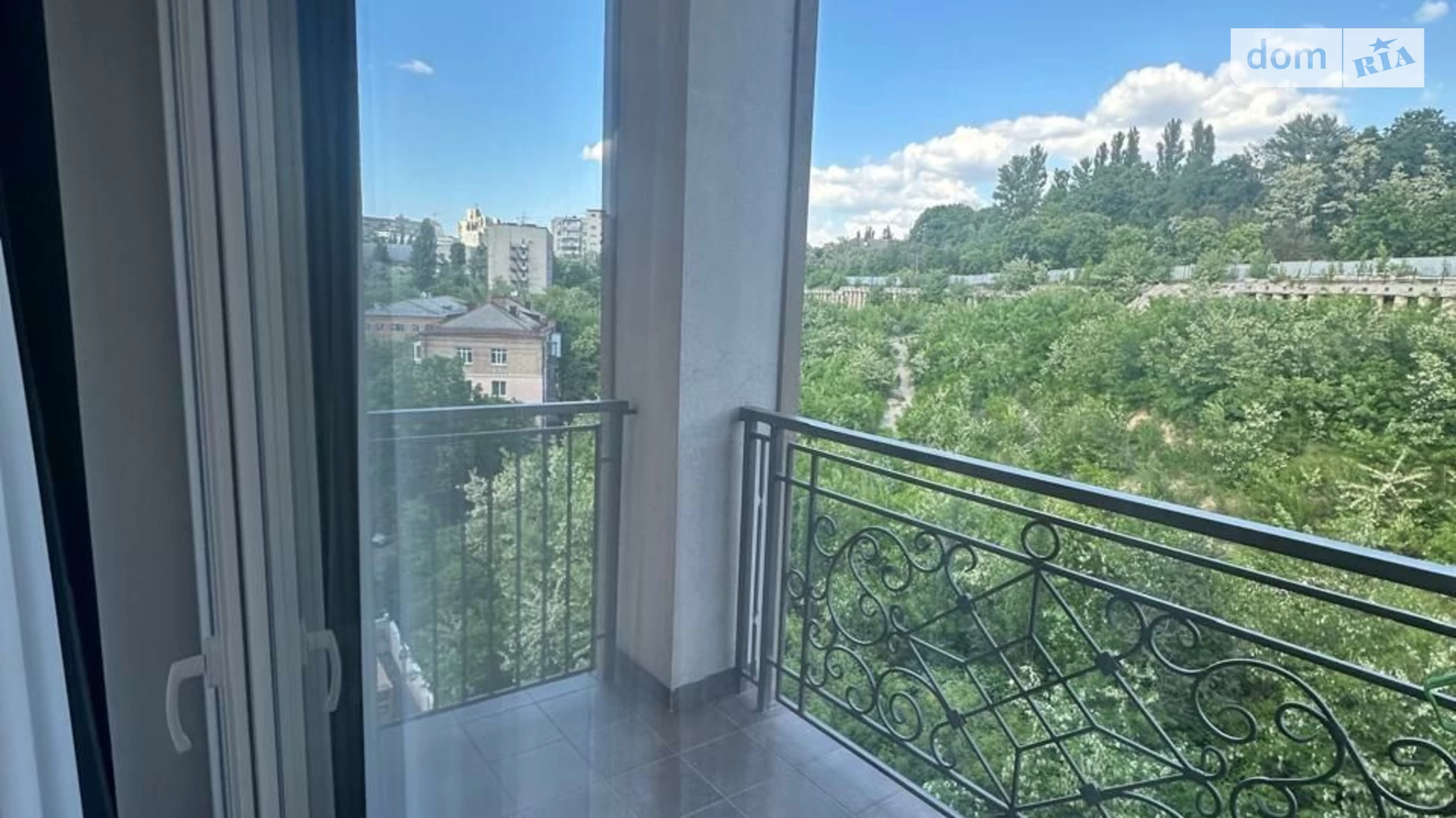 Продается 2-комнатная квартира 60 кв. м в Киеве, ул. Михаила Бойчука, 19А - фото 2