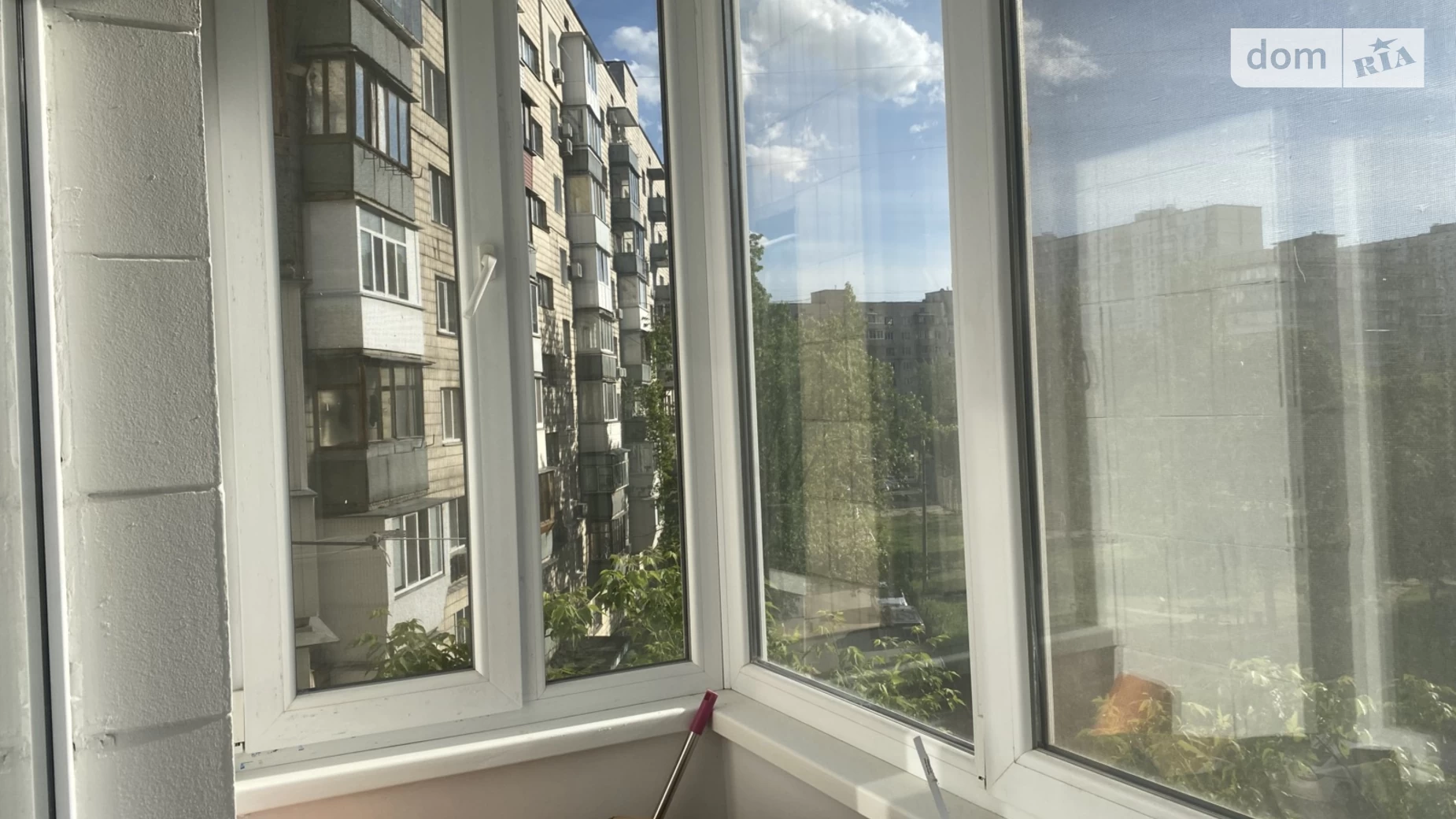 Продается 2-комнатная квартира 46 кв. м в Киеве, ул. Героев полка АЗОВ(Маршала Малиновского), 25