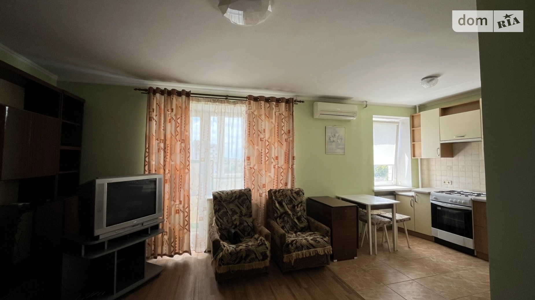 Продается 1-комнатная квартира 34 кв. м в Черкассах, бул. Шевченко, 320