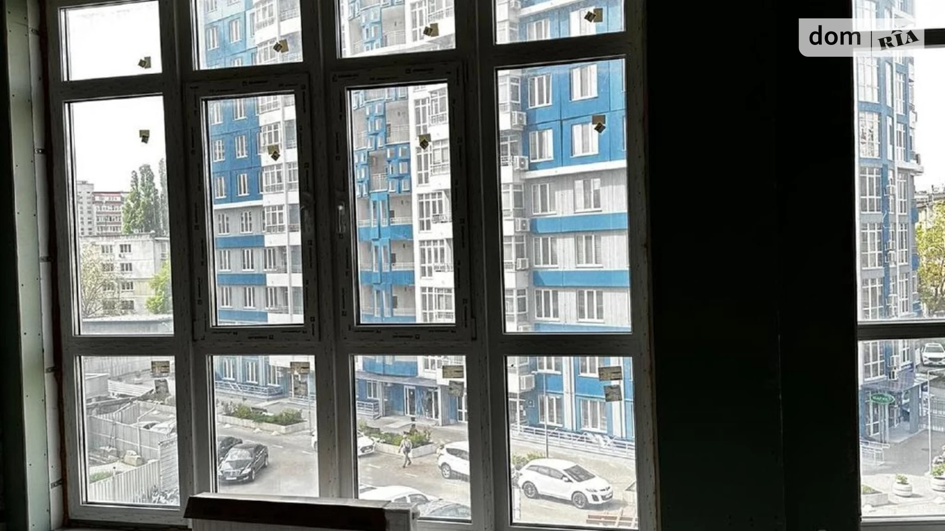 Продается 1-комнатная квартира 43.3 кв. м в Одессе, просп. Гагарина, 19 корпус 2