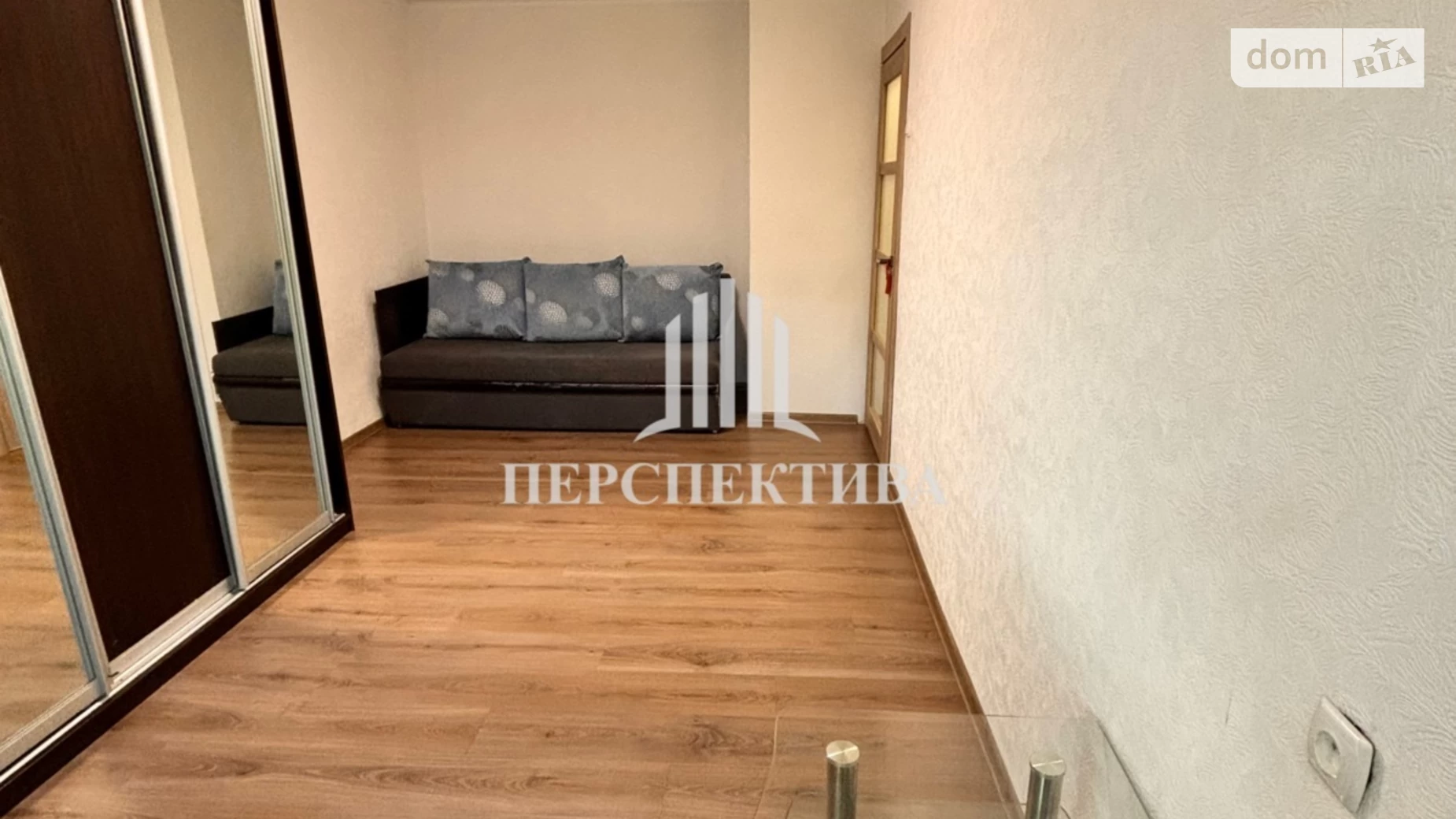 Продается 1-комнатная квартира 31 кв. м в Черновцах, просп. Независимости