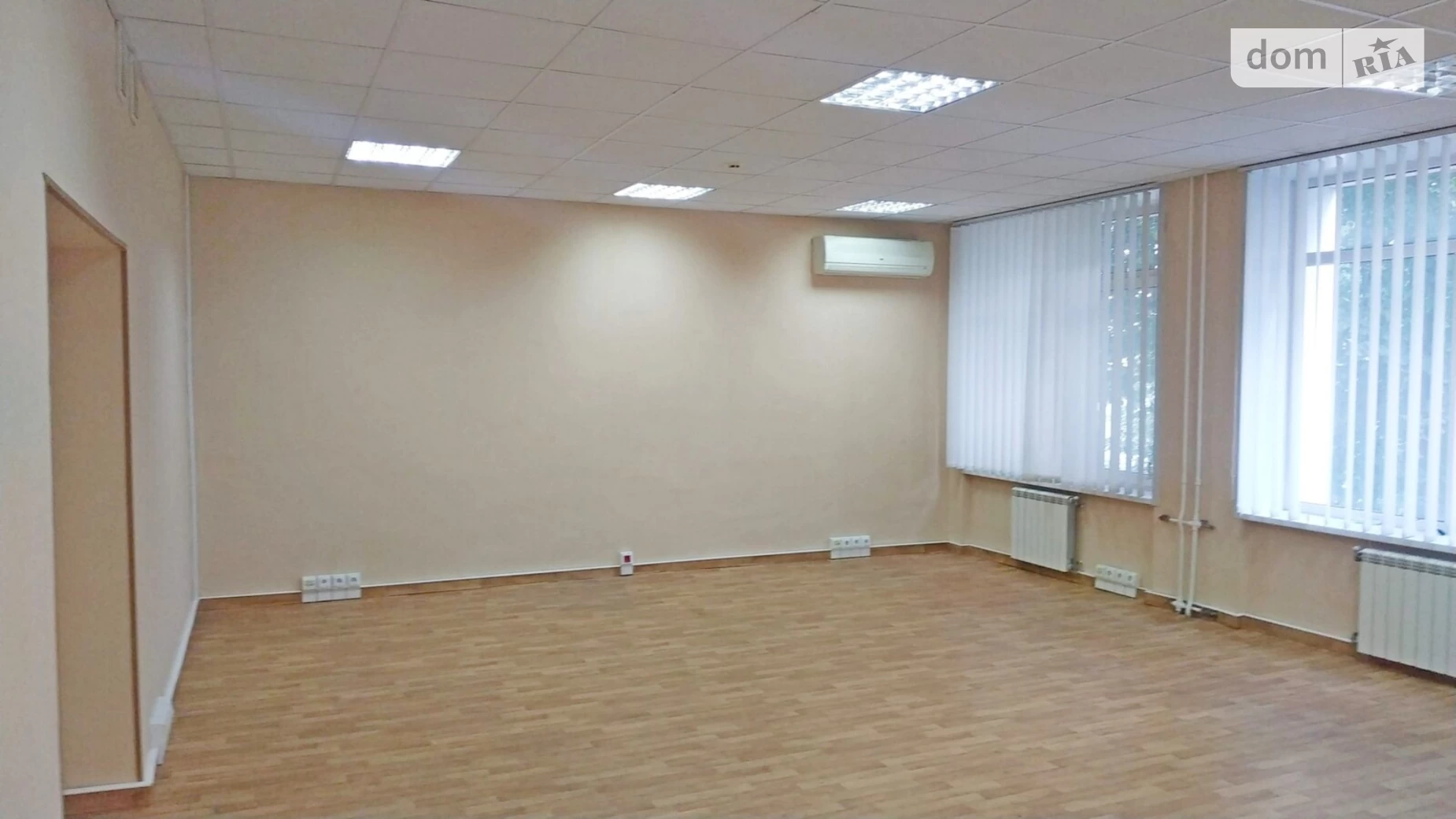 Сдается в аренду офис 134 кв. м в бизнес-центре, цена: 71120 грн - фото 5