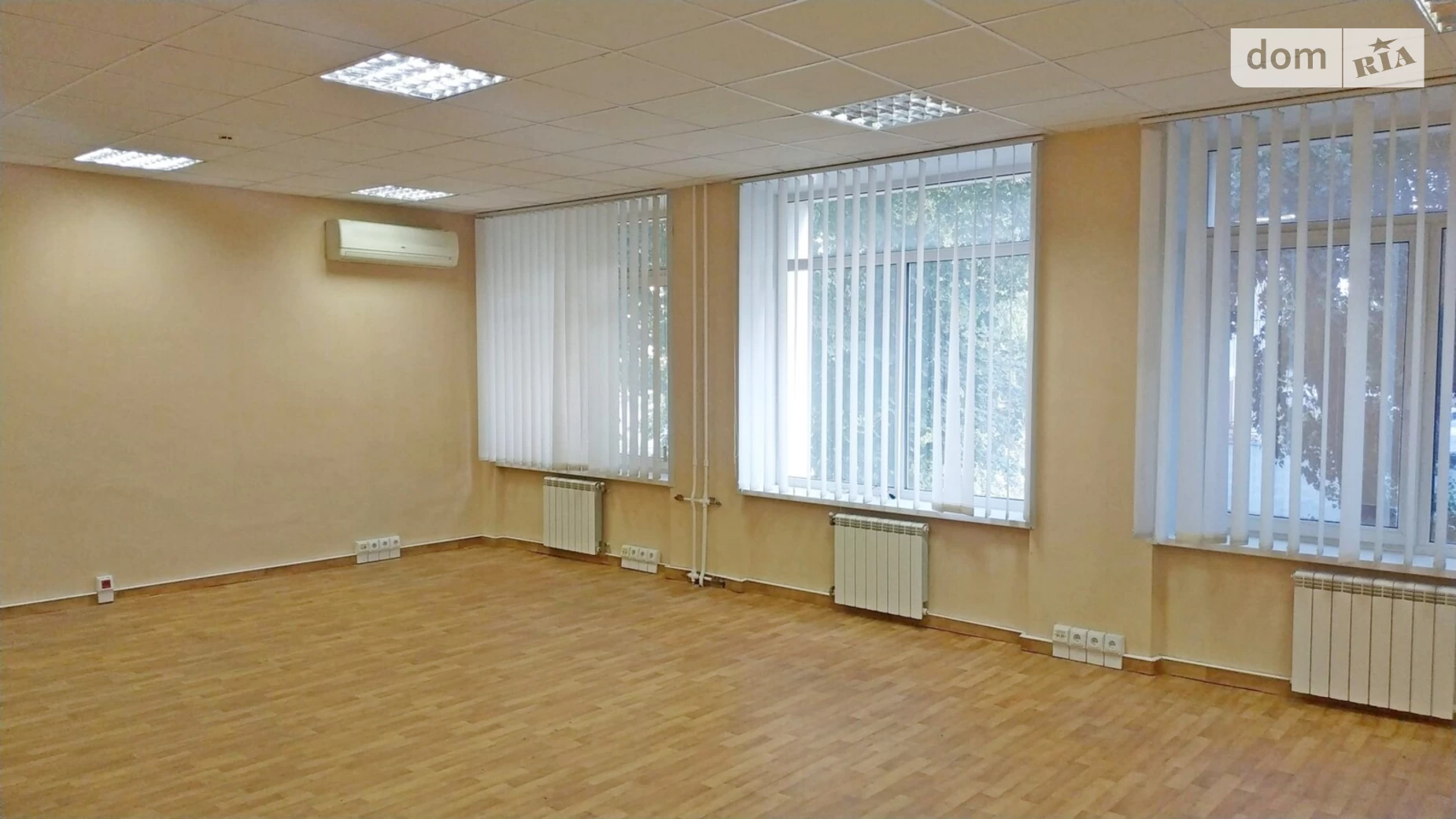 Сдается в аренду офис 134 кв. м в бизнес-центре, цена: 71140 грн - фото 3