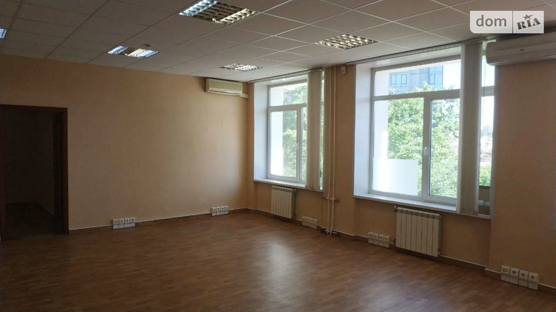 Сдается в аренду офис 275 кв. м в бизнес-центре, цена: 95010 грн - фото 4