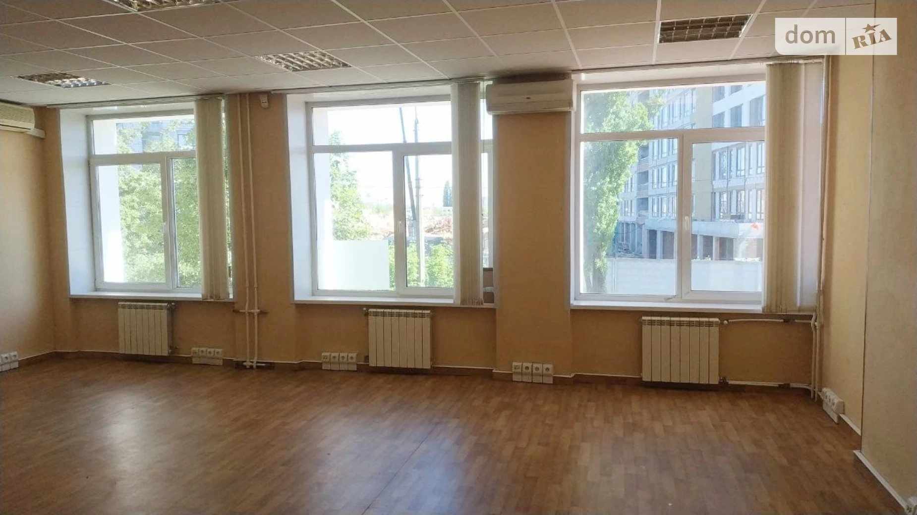 Сдается в аренду офис 275 кв. м в бизнес-центре, цена: 95030 грн - фото 3