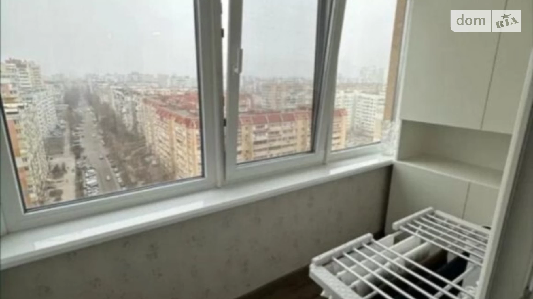 Продается 3-комнатная квартира 98 кв. м в Одессе, ул. Академика Сахарова