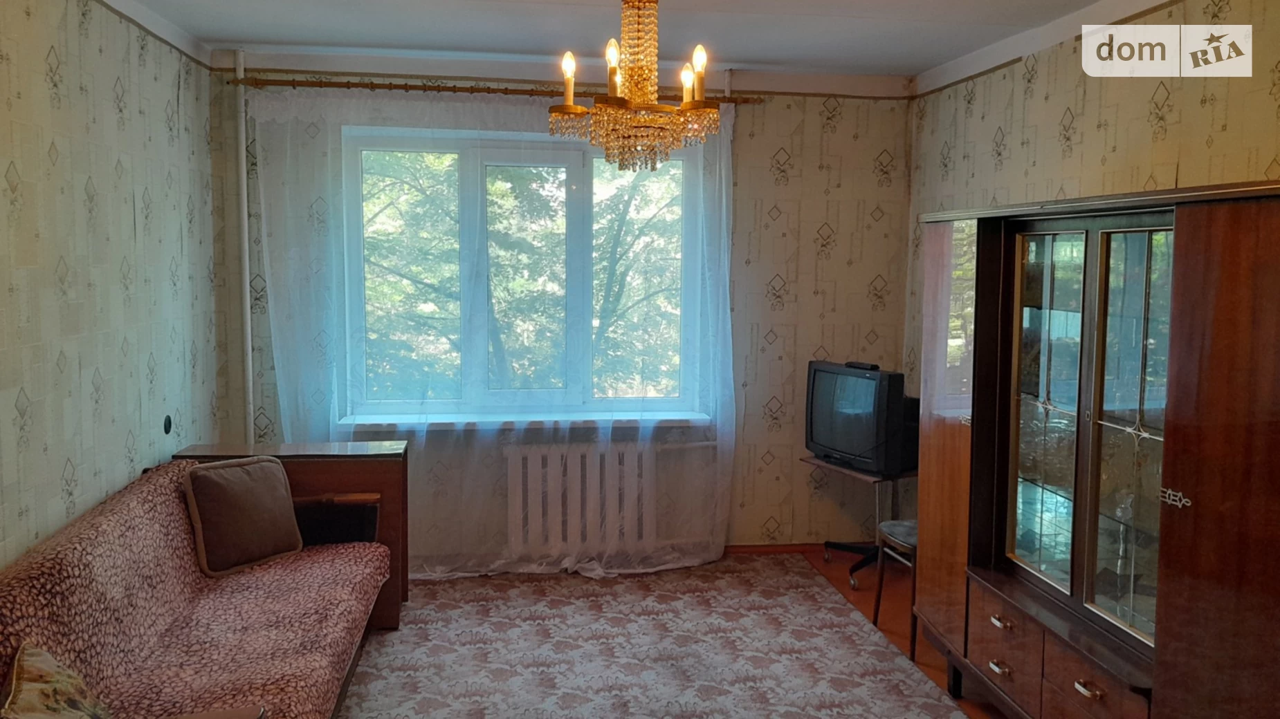 Продается 3-комнатная квартира 56 кв. м в Одессе, ул. Академика Королева, 35