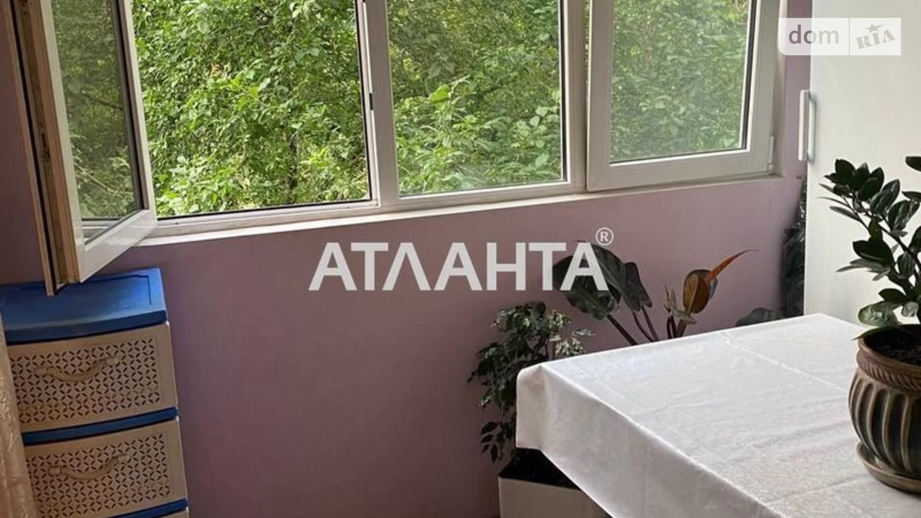 Продается 4-комнатная квартира 105 кв. м в Черновцах, просп. Независимости - фото 3