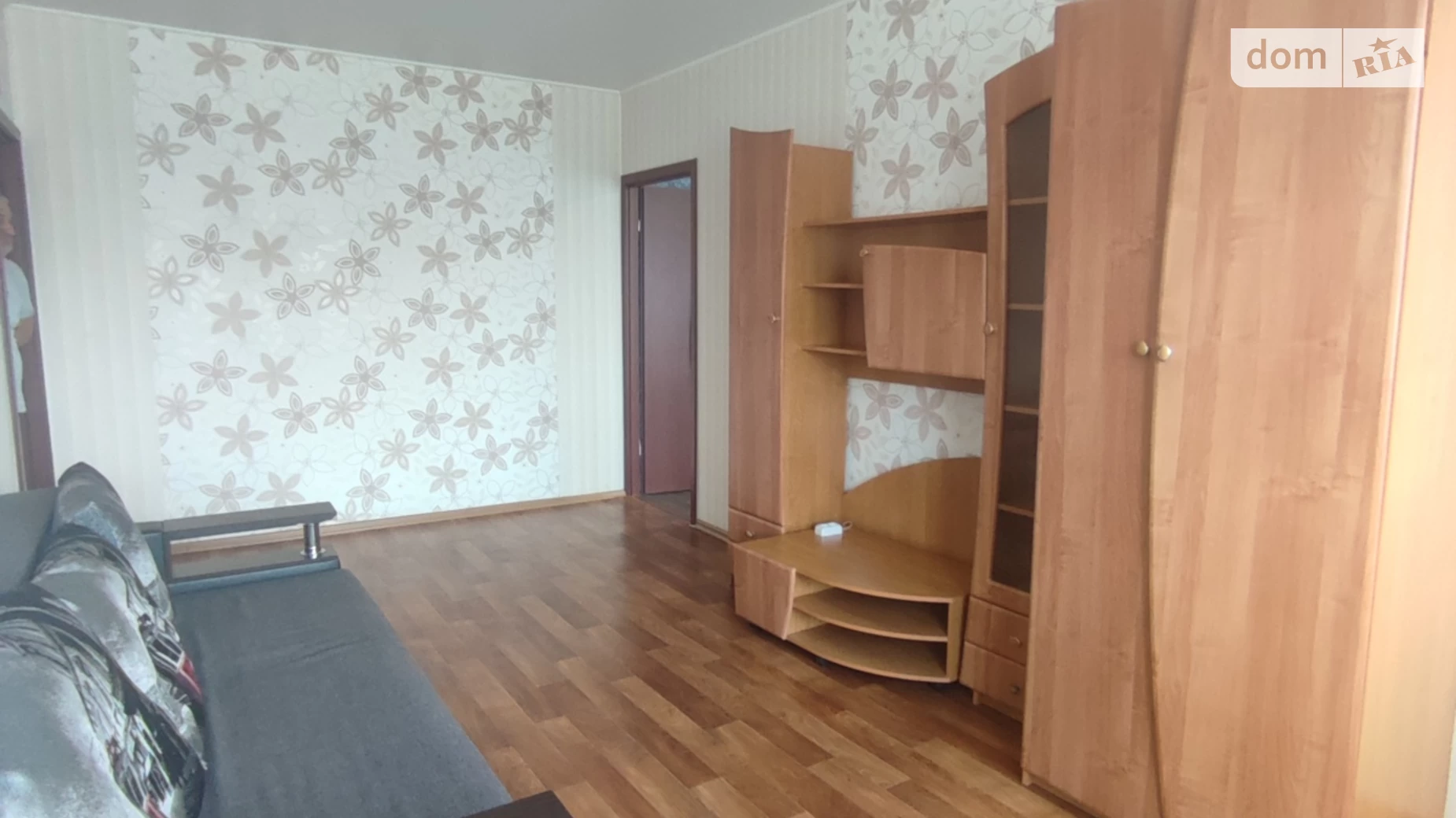 Продается 3-комнатная квартира 68 кв. м в Харькове, ул. Энвера Ахсарова, 1Б