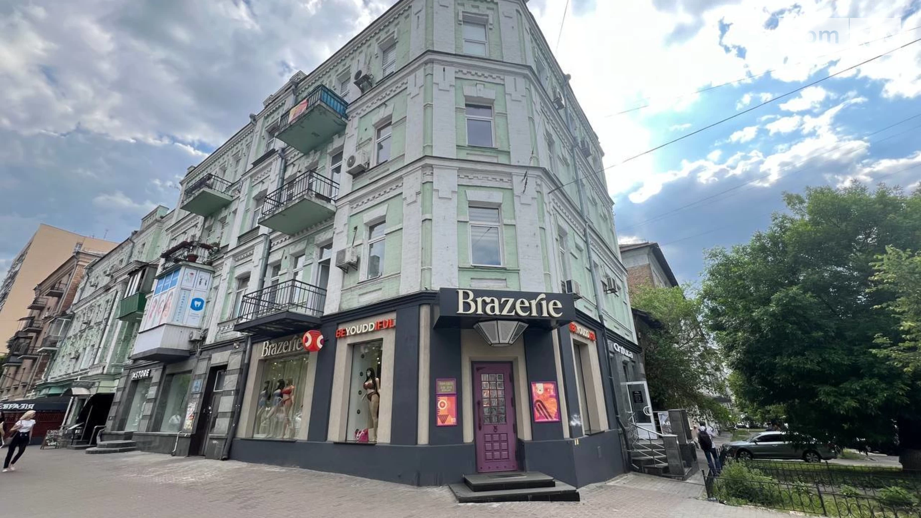 Продается 2-комнатная квартира 55 кв. м в Киеве, ул. Большая Васильковская, 86