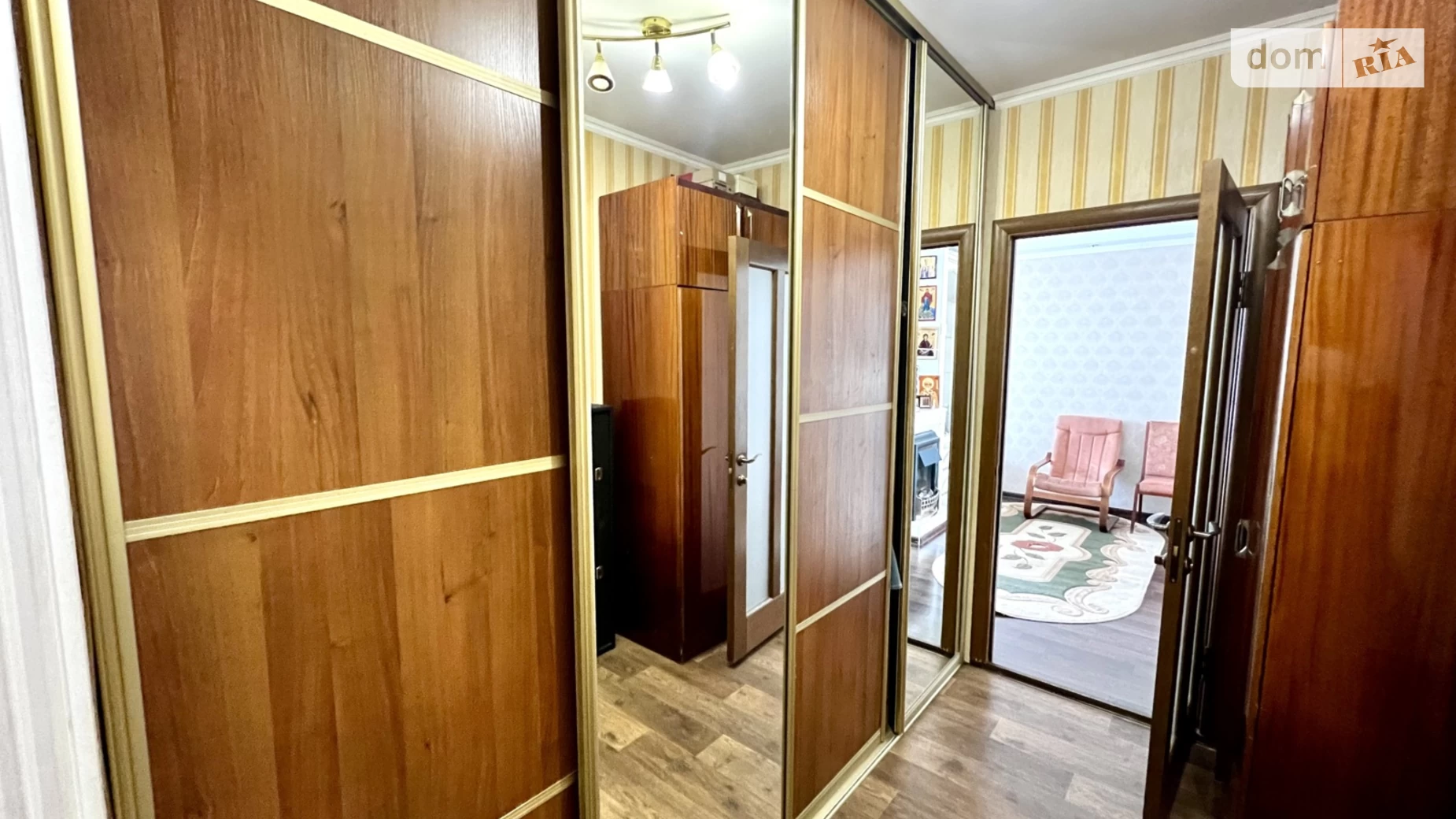 Продається 2-кімнатна квартира 62 кв. м у Миколаєві, вул. Потьомкінська, 129