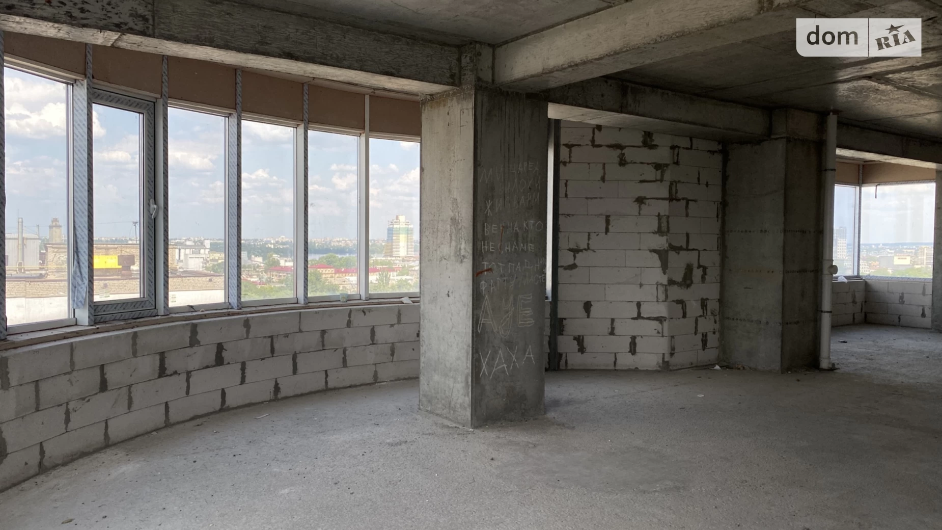 Продается 3-комнатная квартира 107.9 кв. м в Днепре, ул. Степана Бандеры(Шмидта) - фото 2