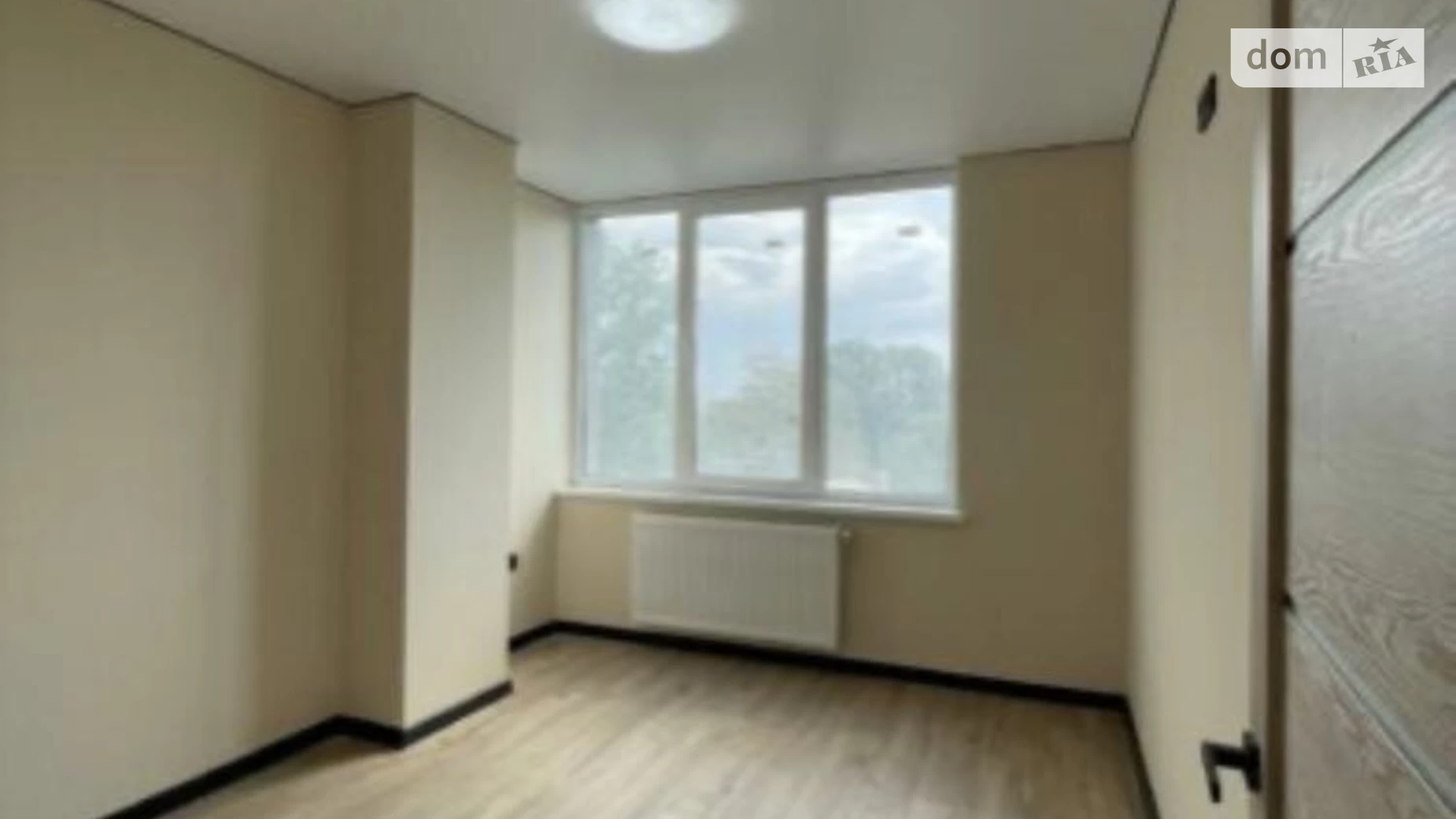 Продается 2-комнатная квартира 60 кв. м в Ивано-Франковске, ул. Независимости