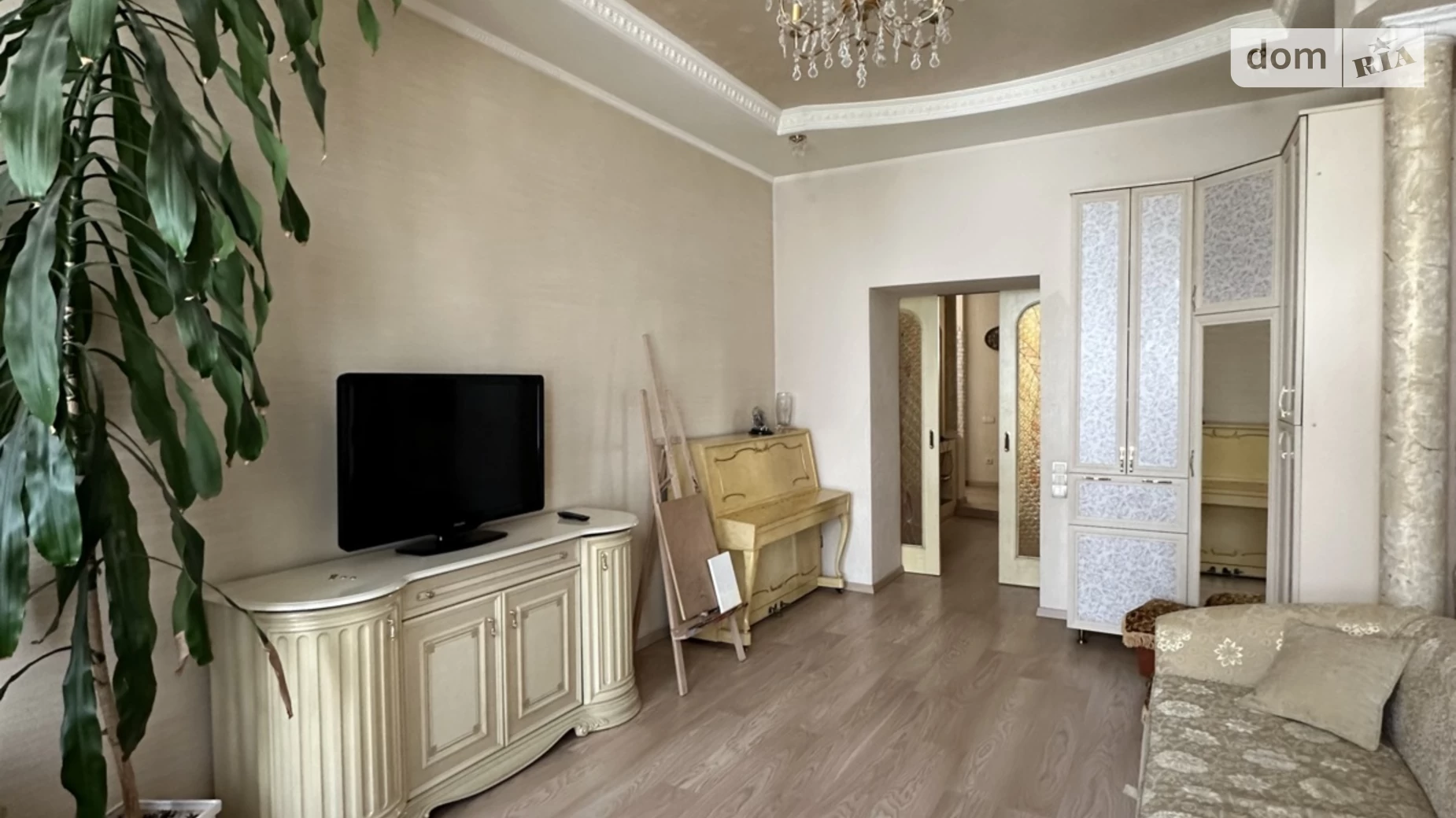 Продается 1-комнатная квартира 67 кв. м в Львове, ул. Цеховая, 5 - фото 4