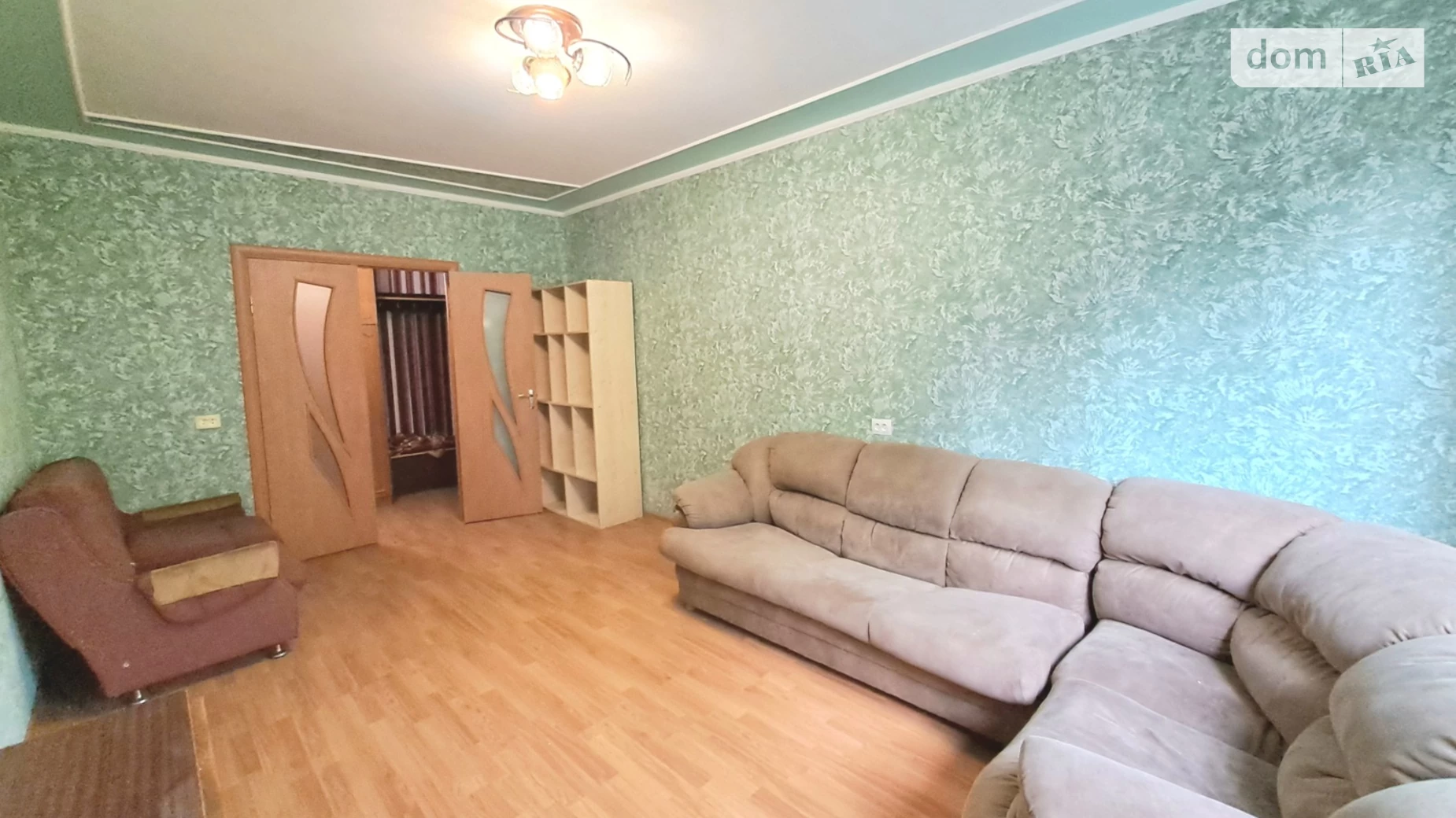 Продается 3-комнатная квартира 63 кв. м в Ровно, ул. Шухевича Романа, 2 - фото 2