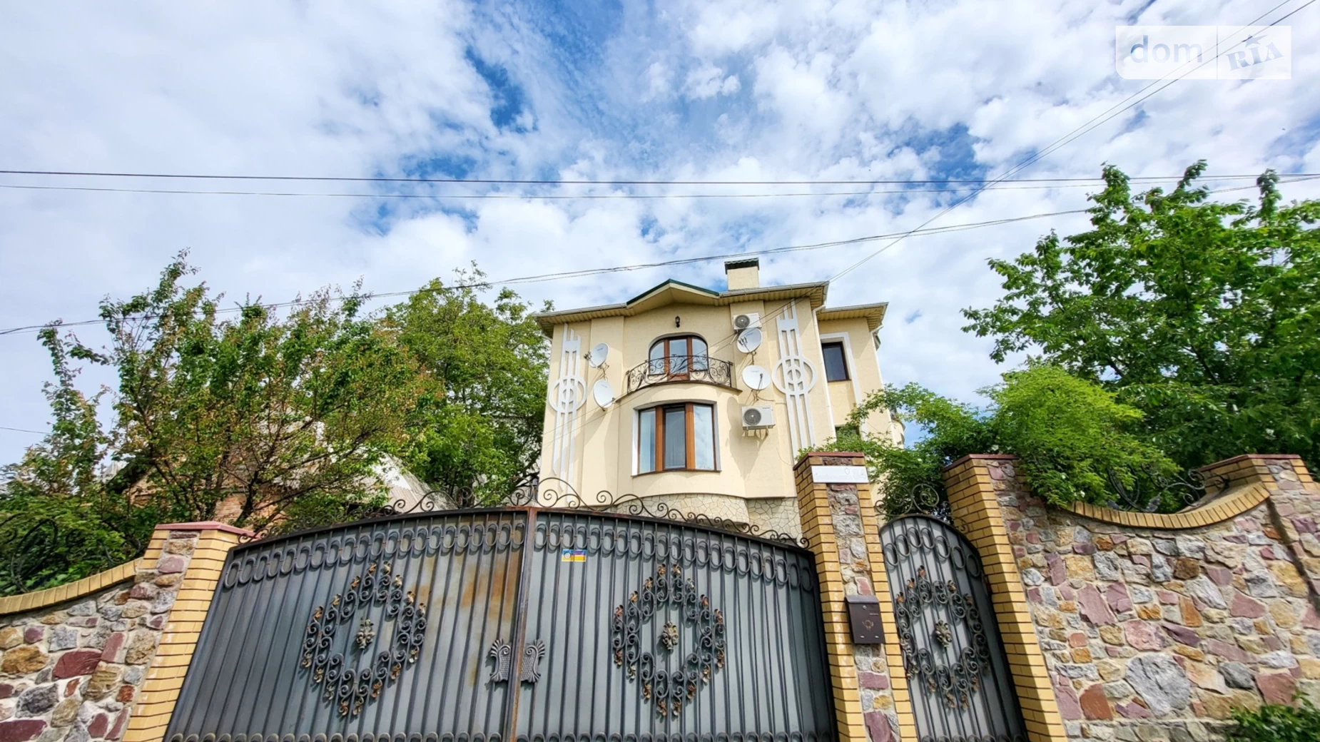 Продается дом на 2 этажа 520.2 кв. м с мебелью, цена: 780000 $ - фото 2