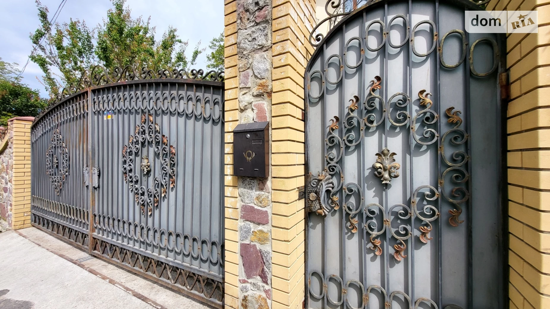 Продается дом на 2 этажа 520.2 кв. м с мебелью, цена: 780000 $ - фото 3